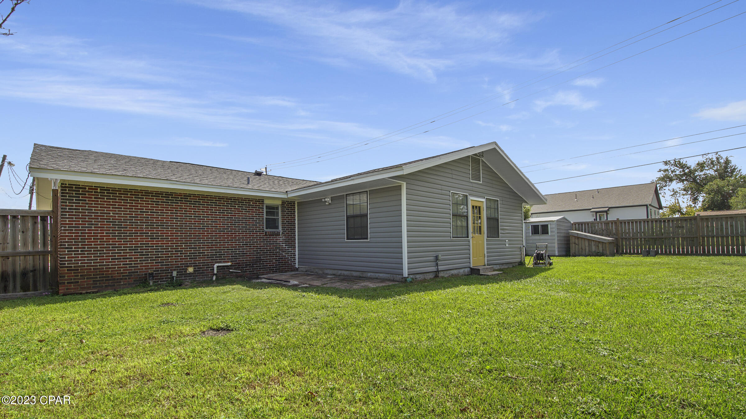 Hentz 1st Add Unit B - Residential