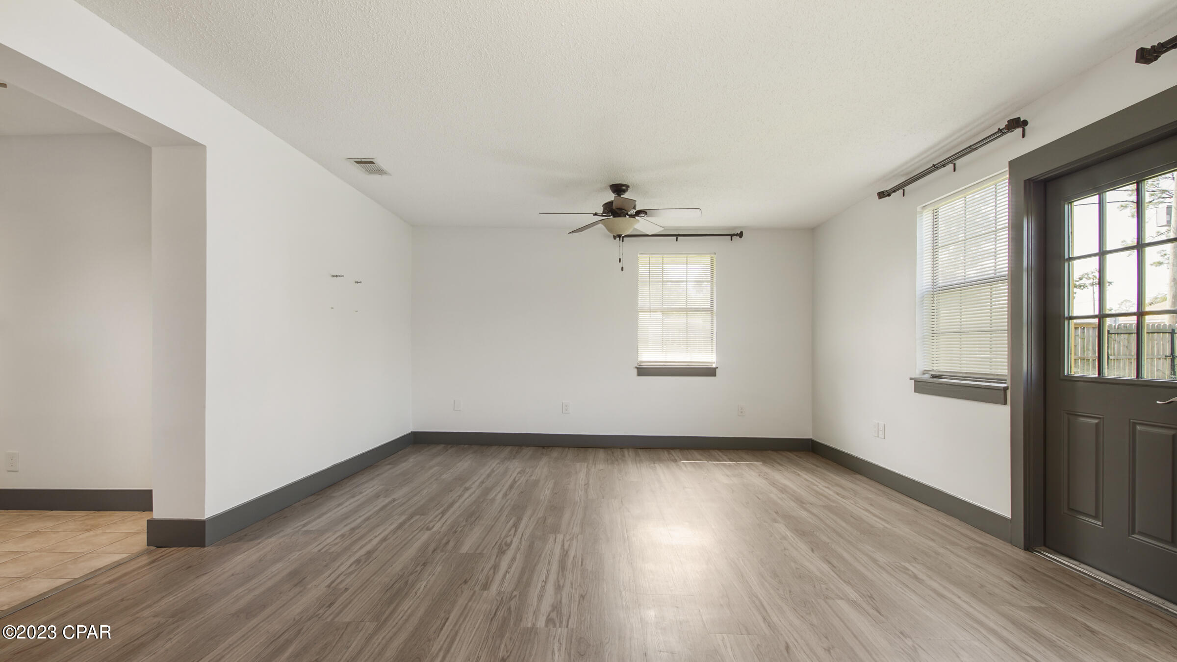 Hentz 1st Add Unit B - Residential