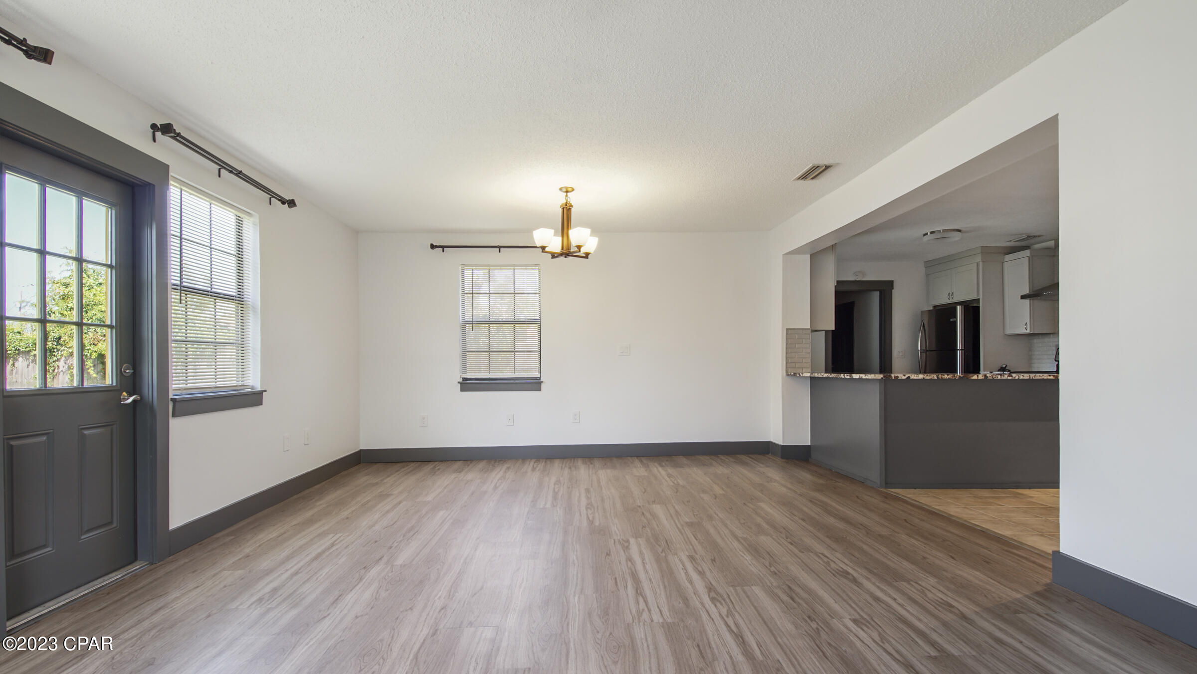 Hentz 1st Add Unit B - Residential