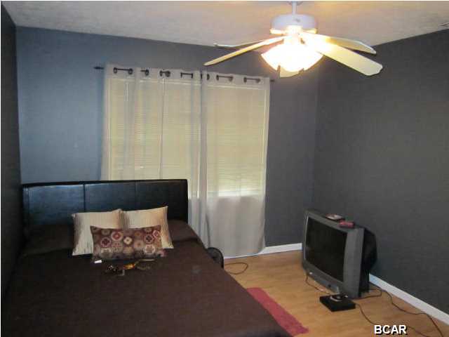 Lannie Rowe Lake Estates U-7 - Residential Lease