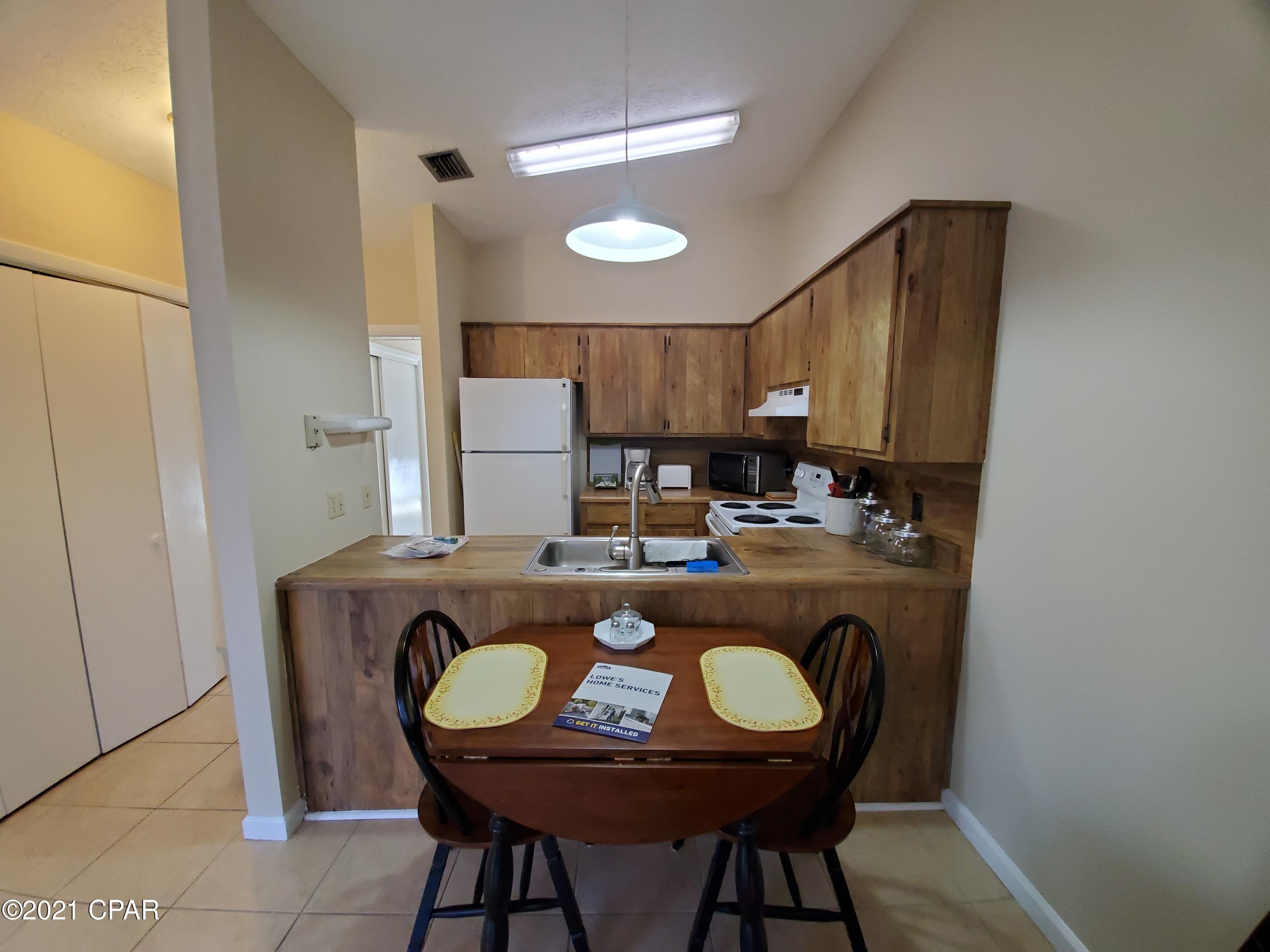 [No Recorded Subdiv] - Residential Lease