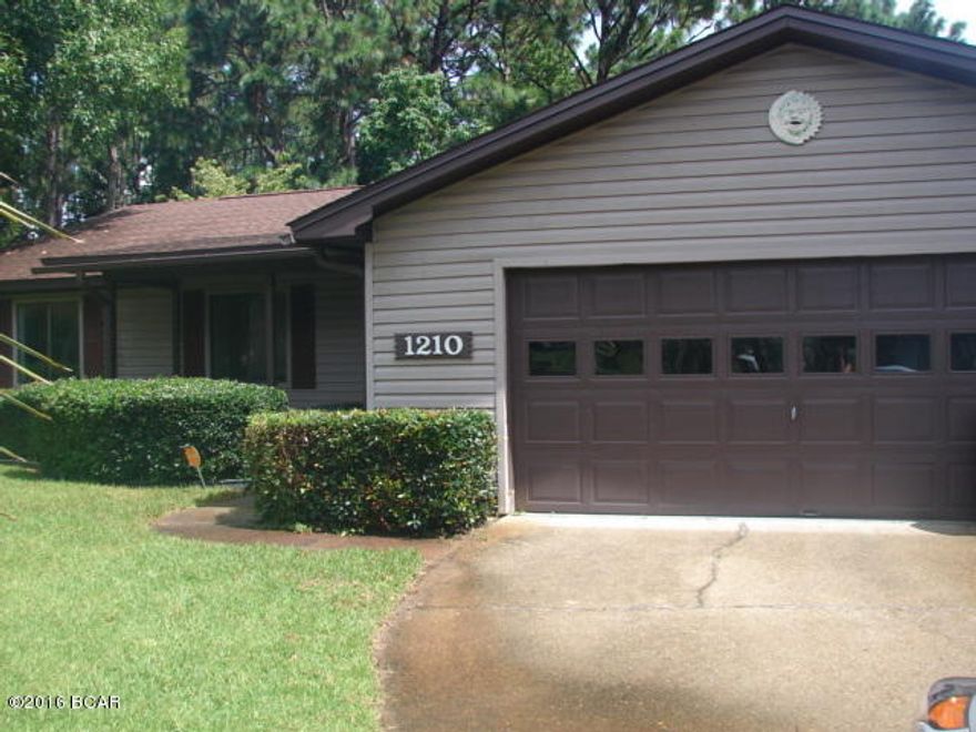 Single family home located in the Forest Park Area, close to schools, shopping, and dining. This home features a wood burning fireplace, separate dining room, an eat in kitchen and large fenced in yard, perfect for enjoying the warm Florida summers.