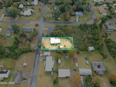 A home in Marianna