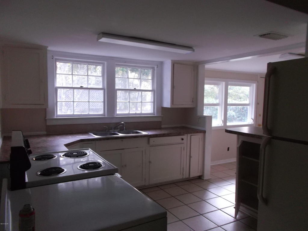 Sudduths 1st Add - Residential Lease