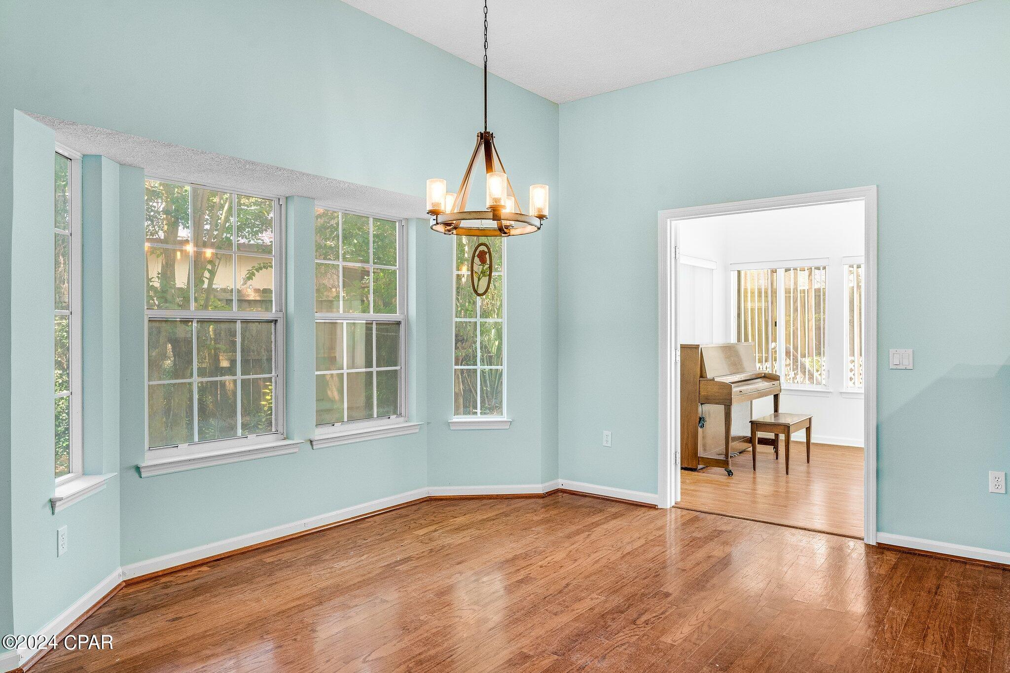 Colony Club - Residential