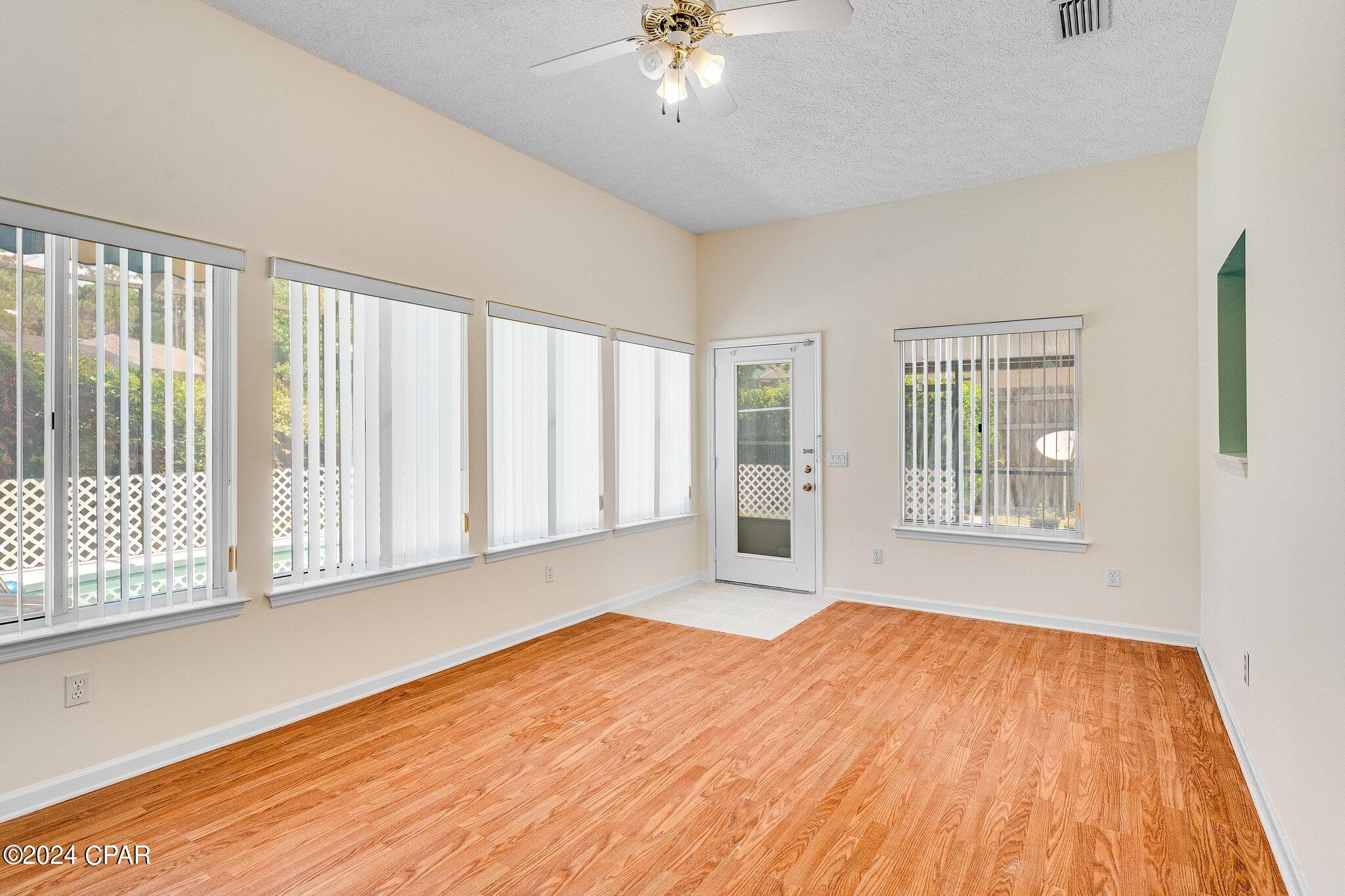 Colony Club - Residential