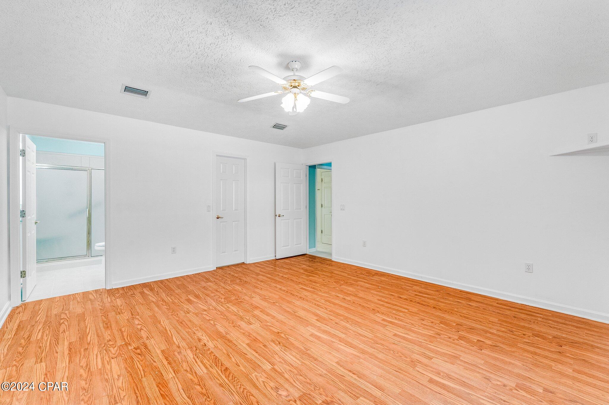 Colony Club - Residential