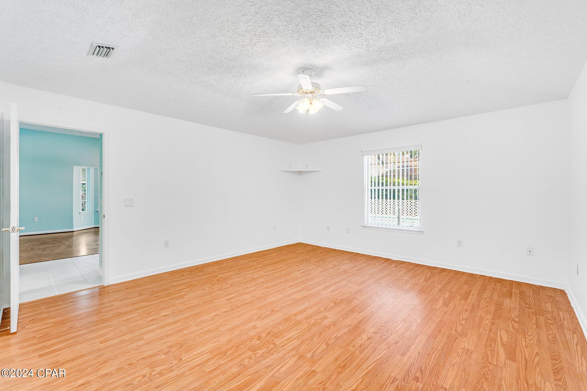 Colony Club - Residential