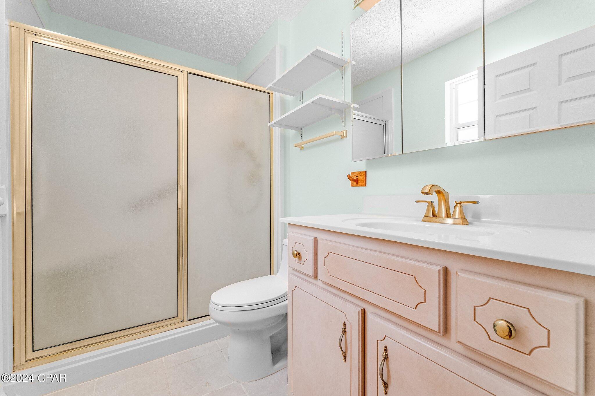 Colony Club - Residential