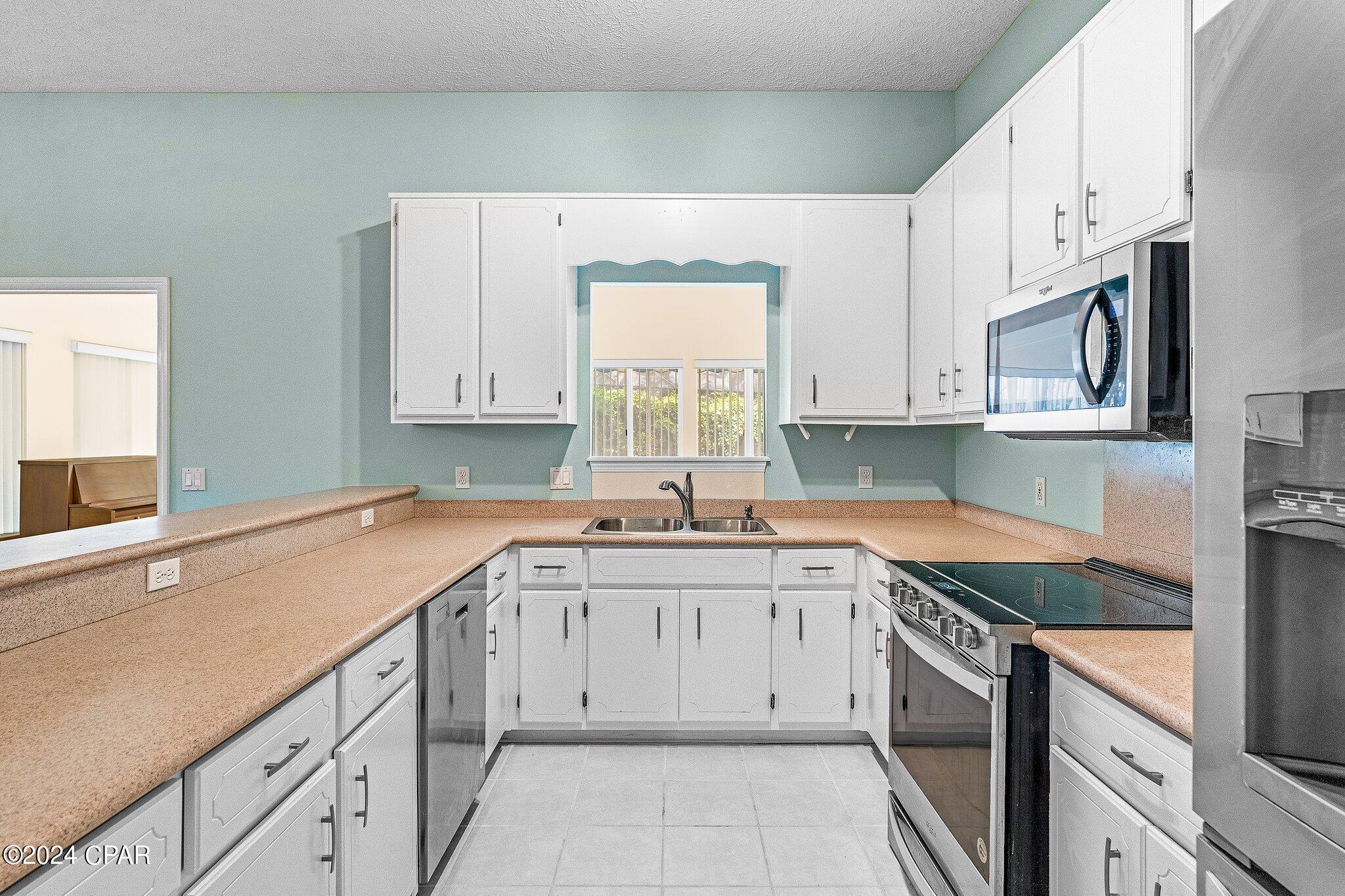 Colony Club - Residential