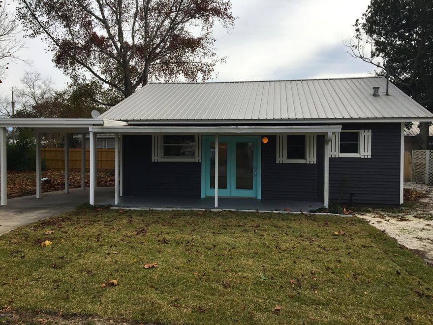 Conveniently located just 3 miles west of Pier Park and only 2 blocks from the nearest beach access! This 2 bedroom, 1 bathroom home was recently updated with new laminate flooring throughout and features new interior and exterior paint. The living area and kitchen has an open floor plan and includes a side-by-side refrigerator and a full size washer and dryer. Both bedrooms have access to the jack-and-jill bathroom. This home is just a five minute walk to the Thomas Donut & Snack Shop and the beach access. Pet negotiable with $250/non-refundable pet fee.