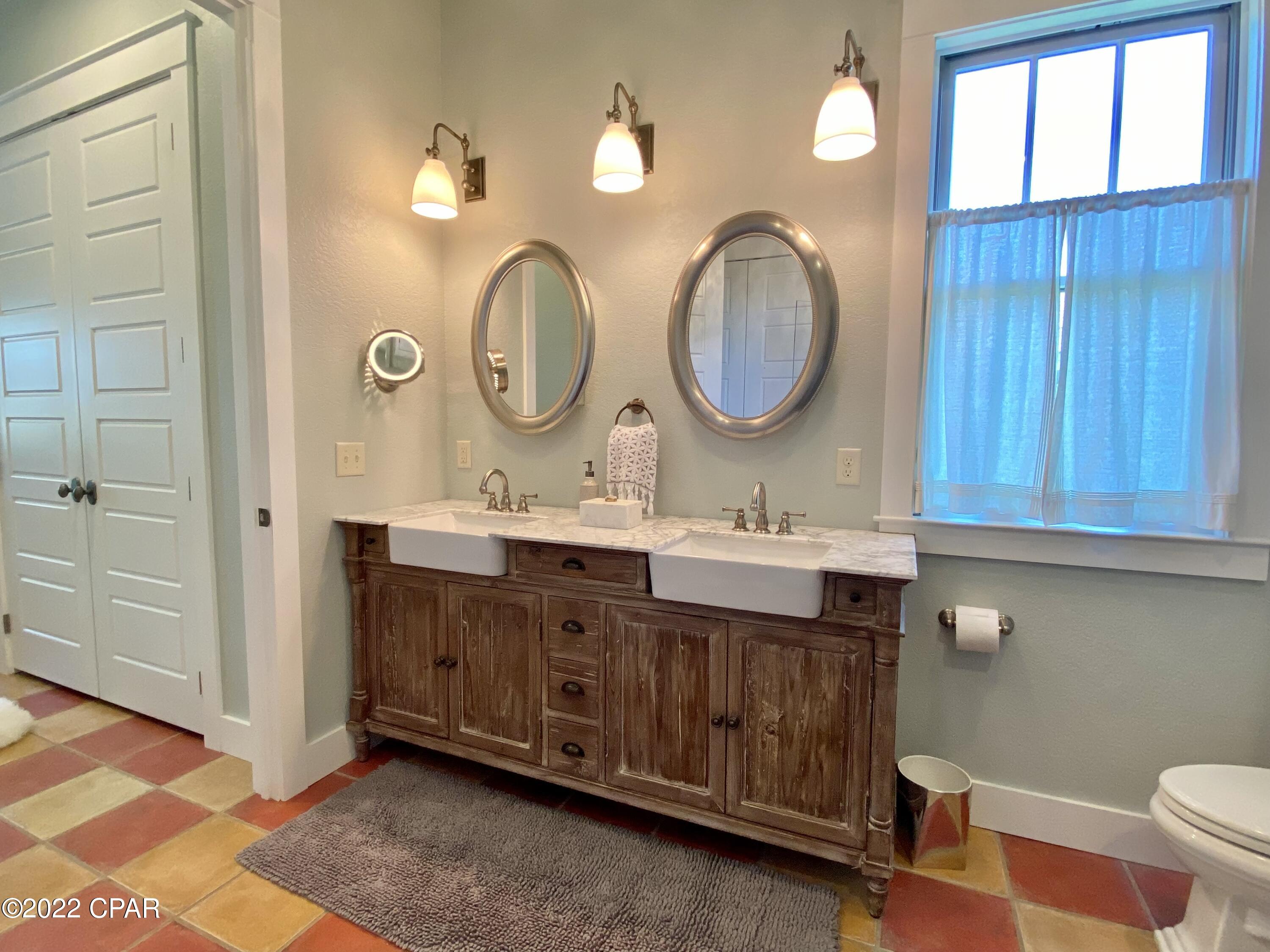 Santa Monica Beach - Residential