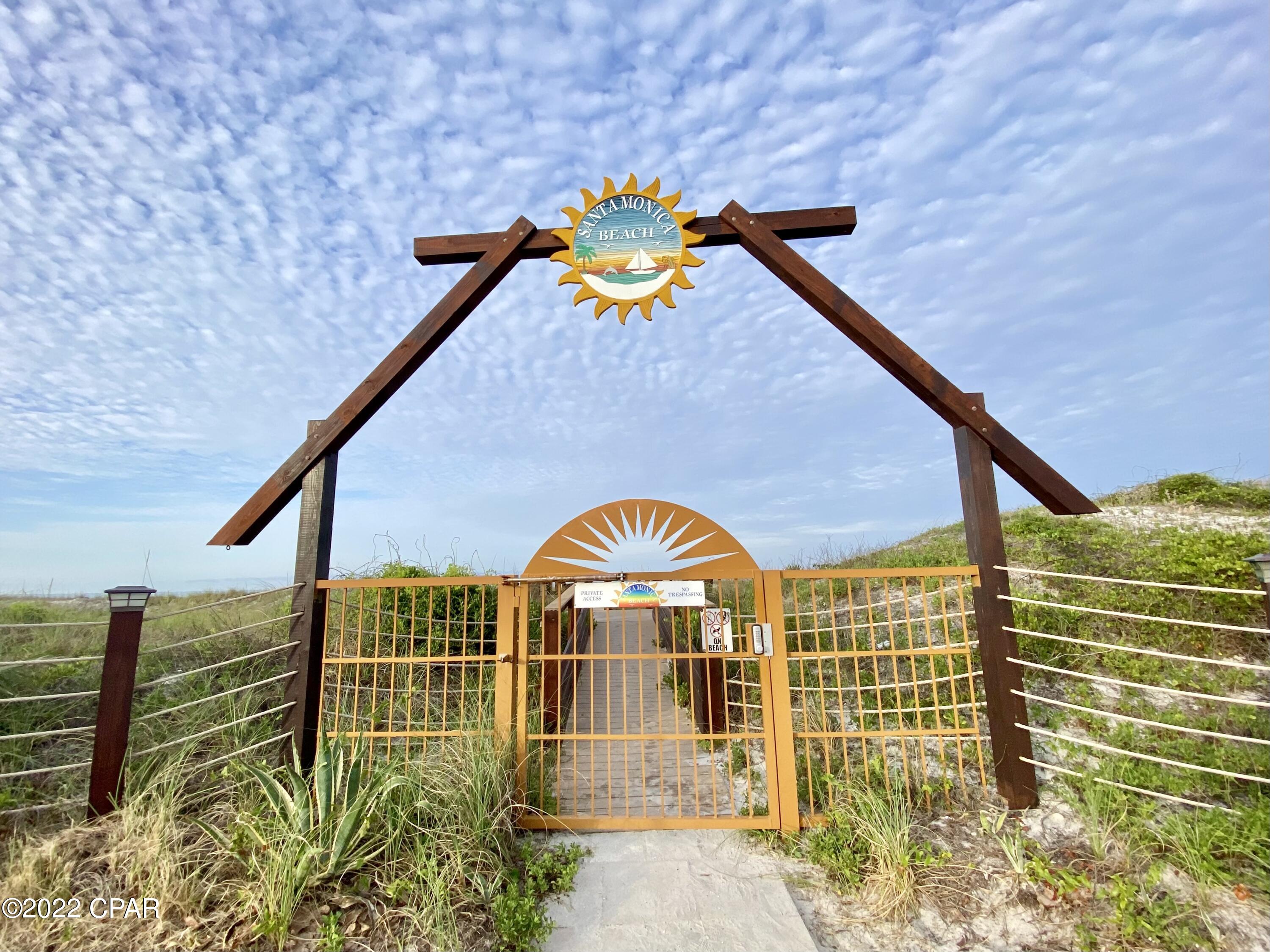 Santa Monica Beach - Residential