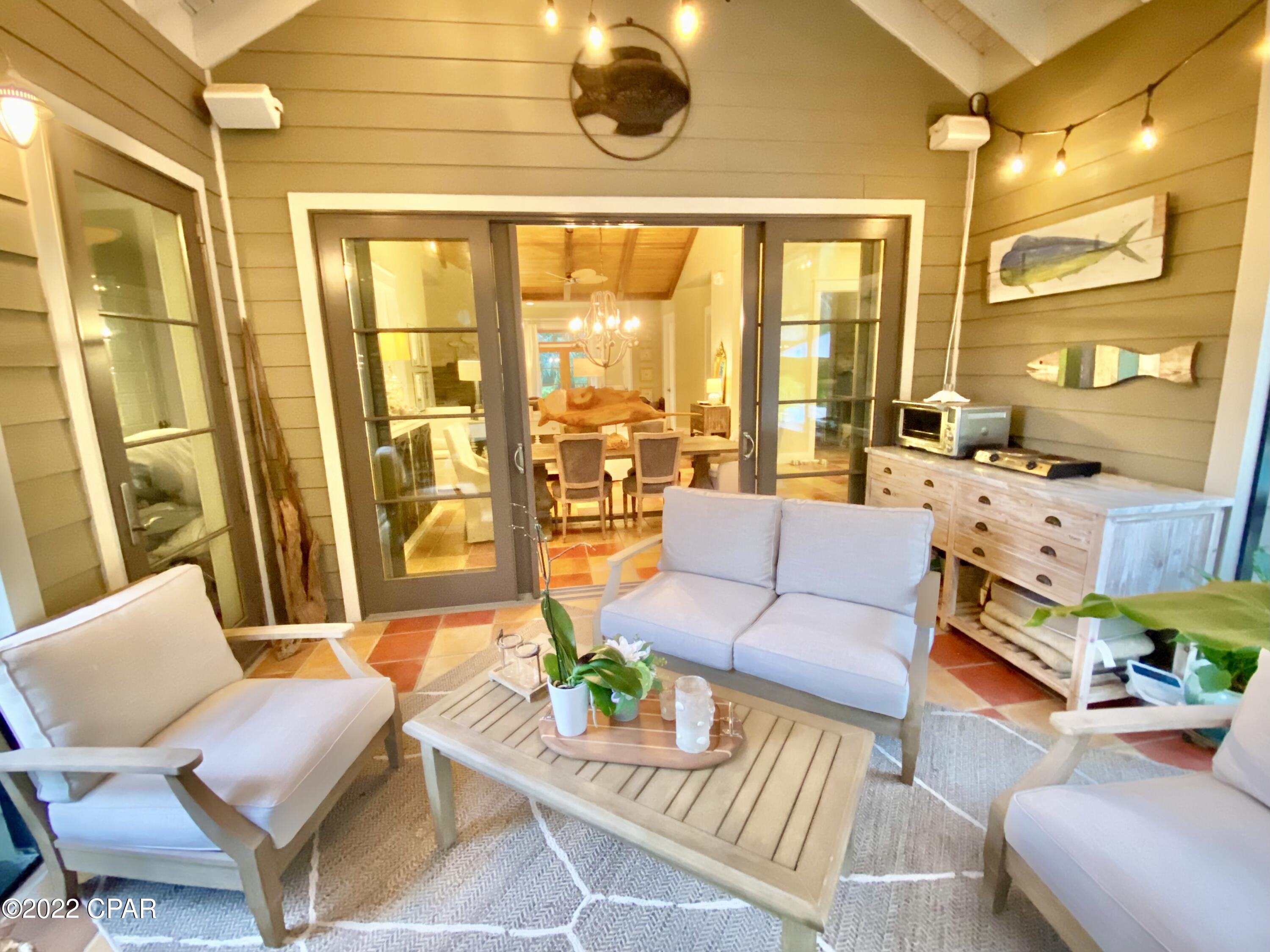 Santa Monica Beach - Residential