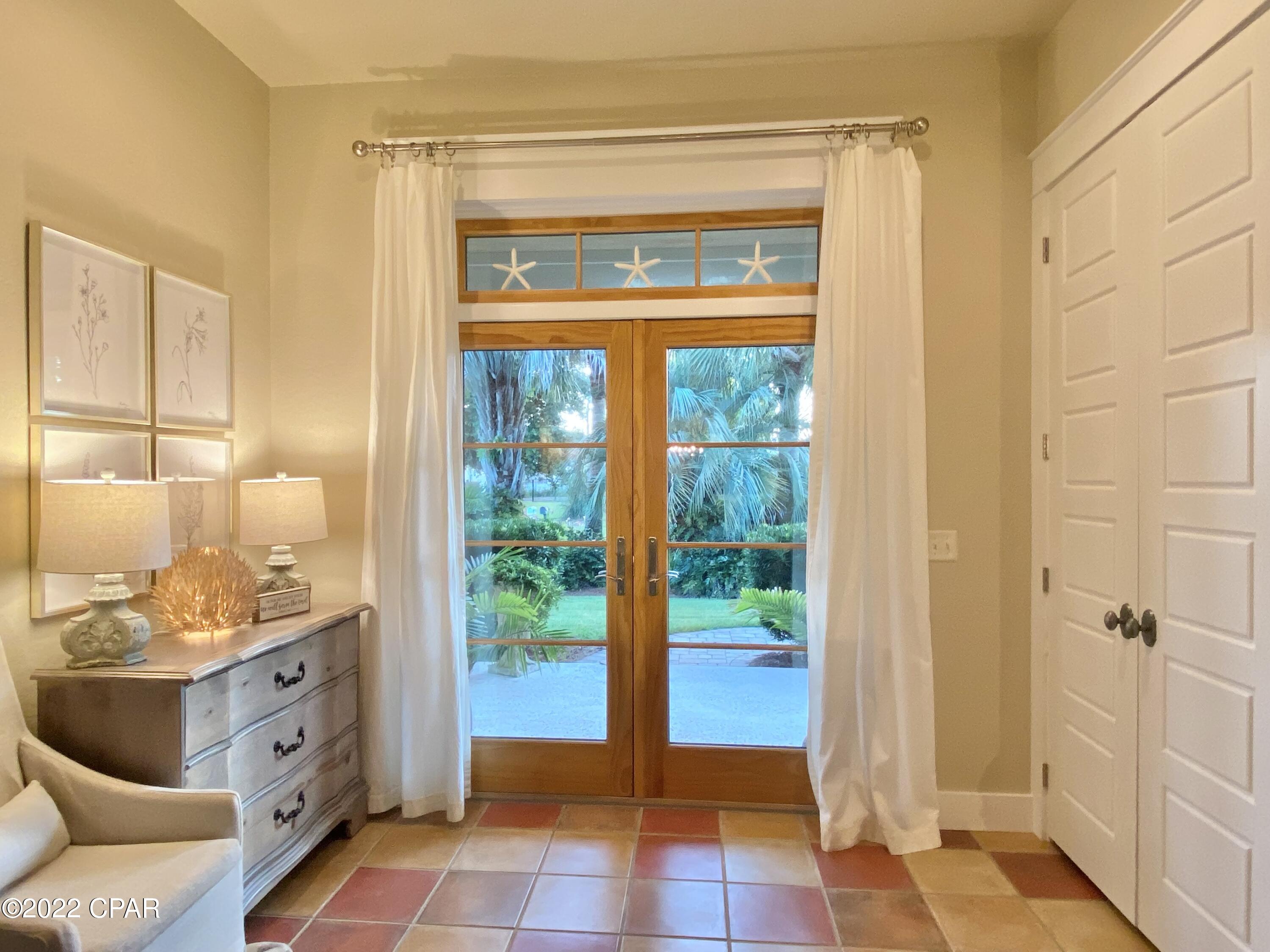 Santa Monica Beach - Residential