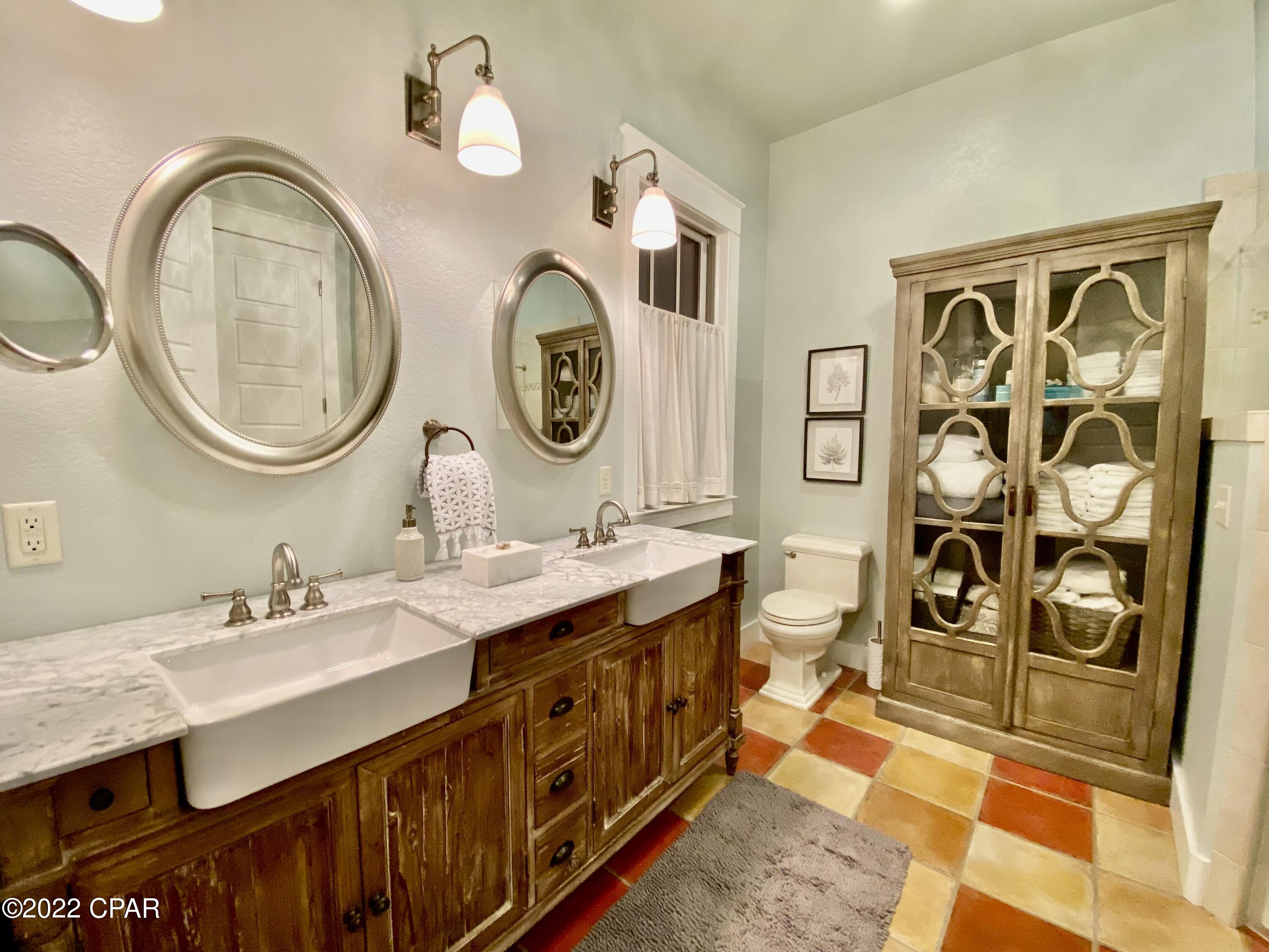 Santa Monica Beach - Residential