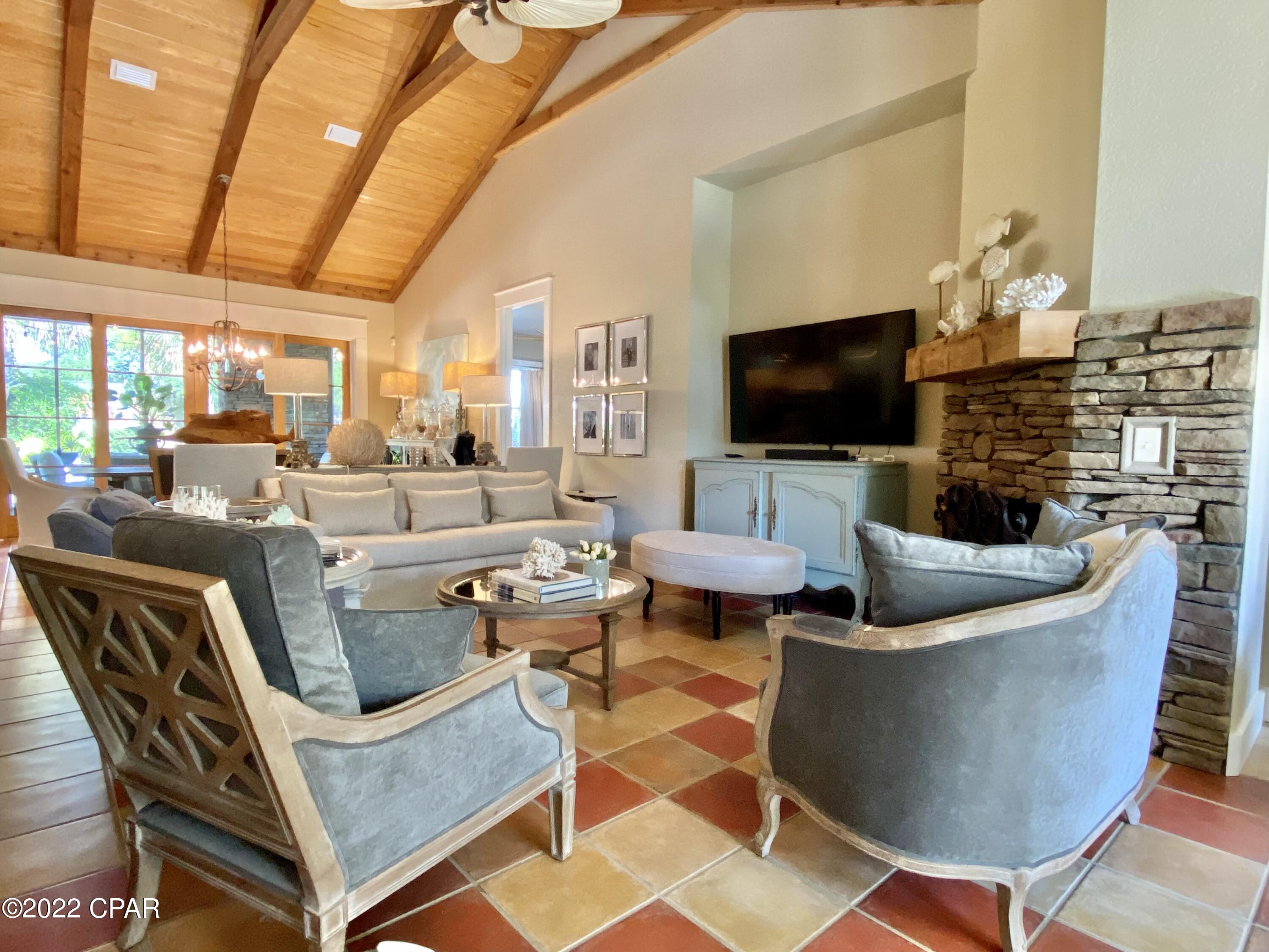 Santa Monica Beach - Residential