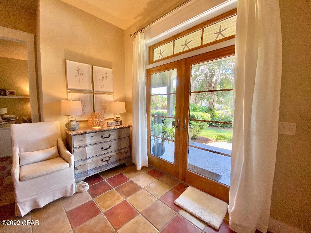 Santa Monica Beach - Residential