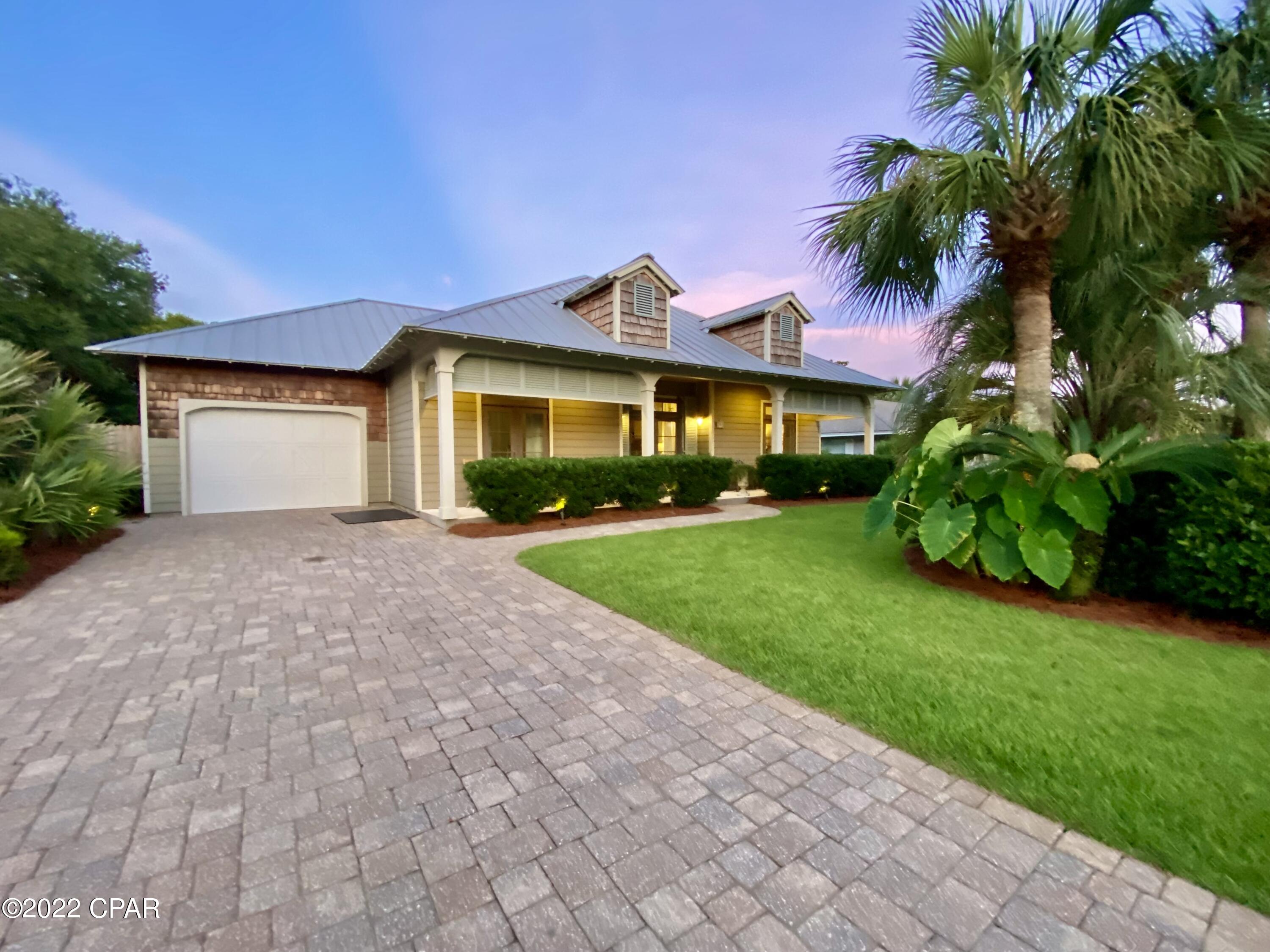 Santa Monica Beach - Residential