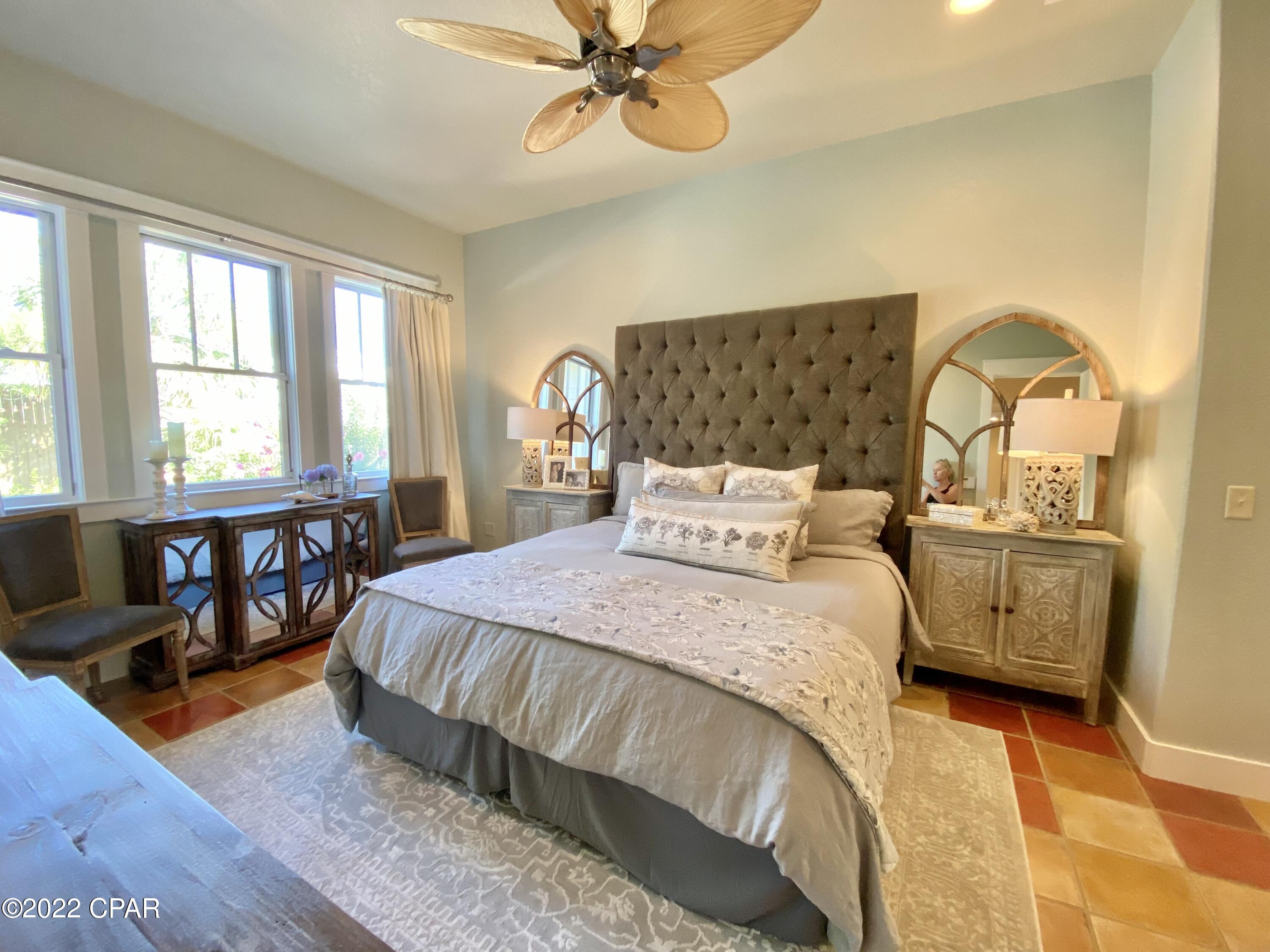 Santa Monica Beach - Residential