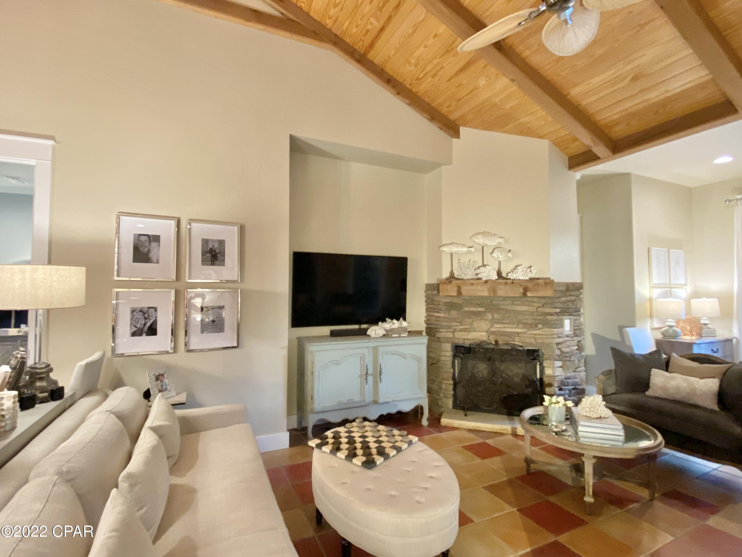 Santa Monica Beach - Residential