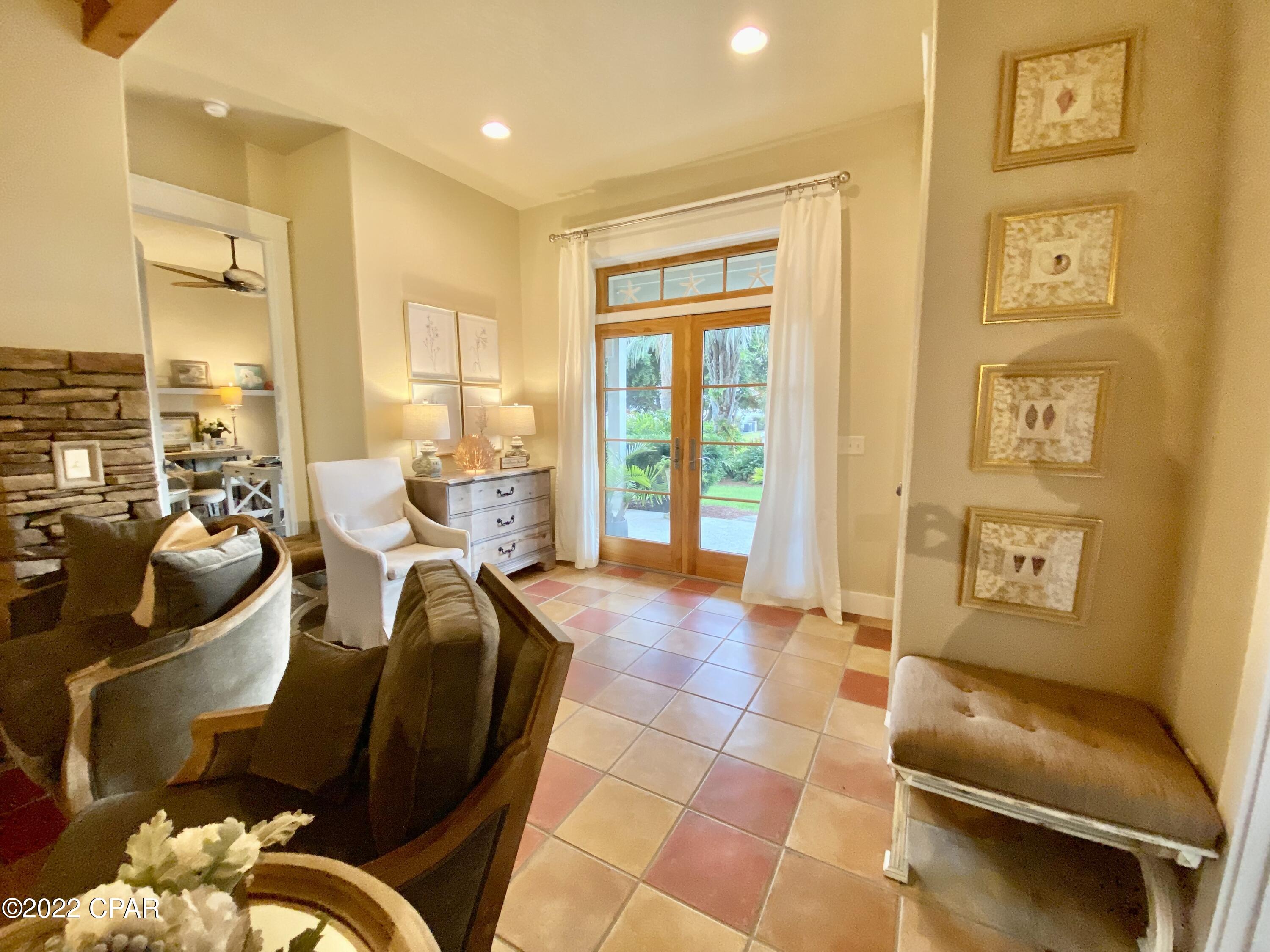 Santa Monica Beach - Residential