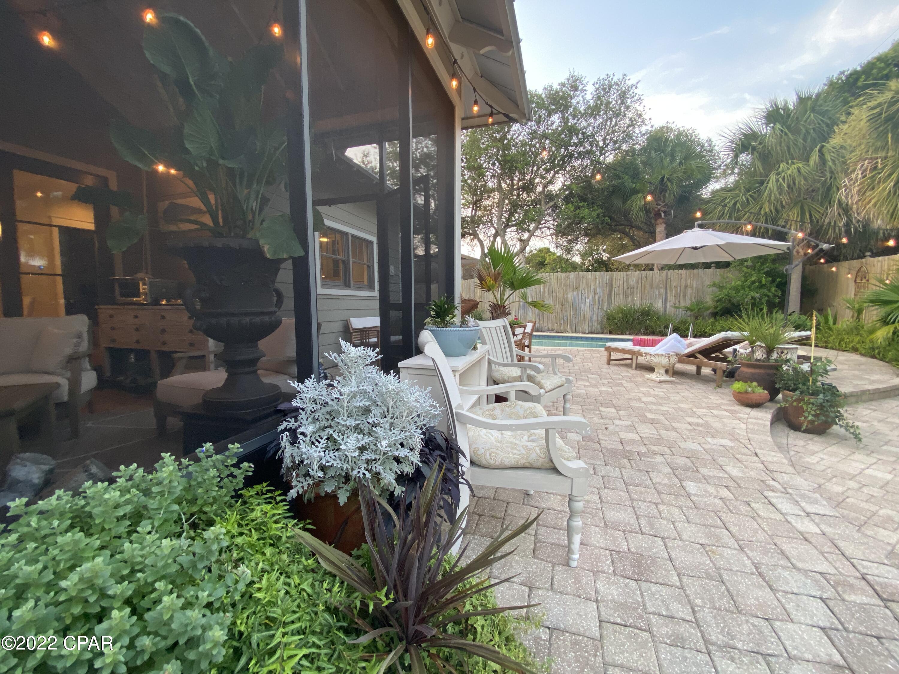 Santa Monica Beach - Residential