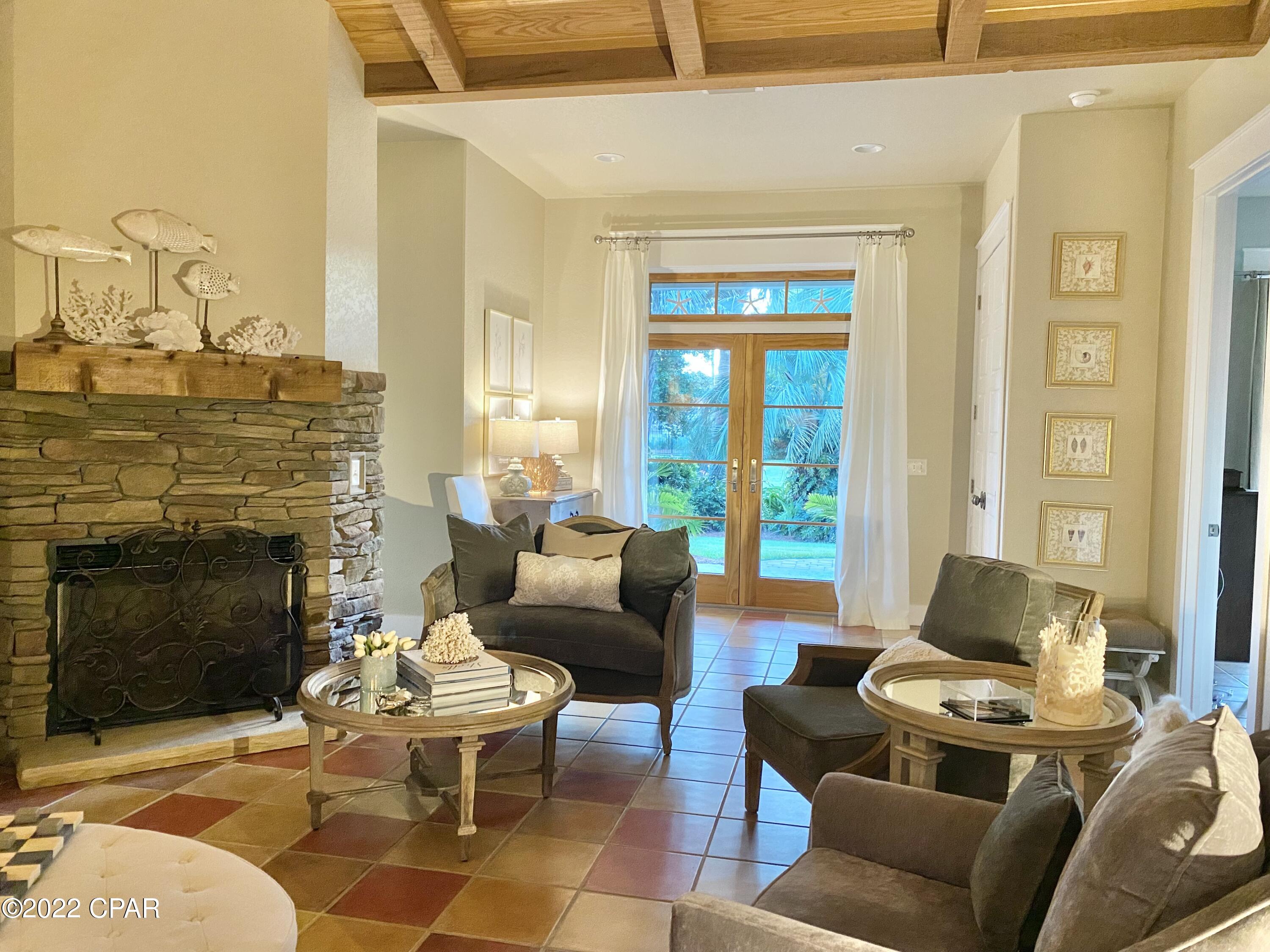 Santa Monica Beach - Residential