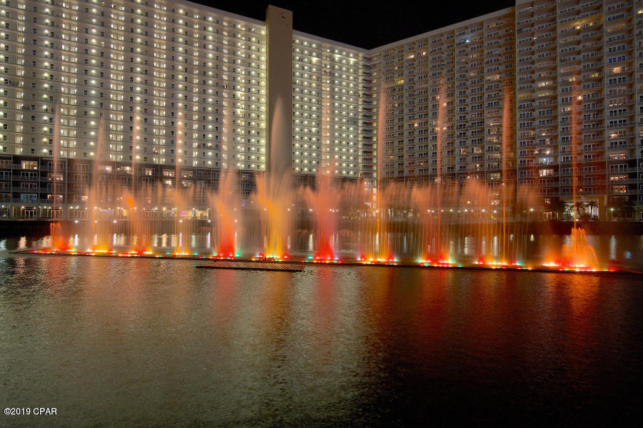 Laketown Wharf - Residential