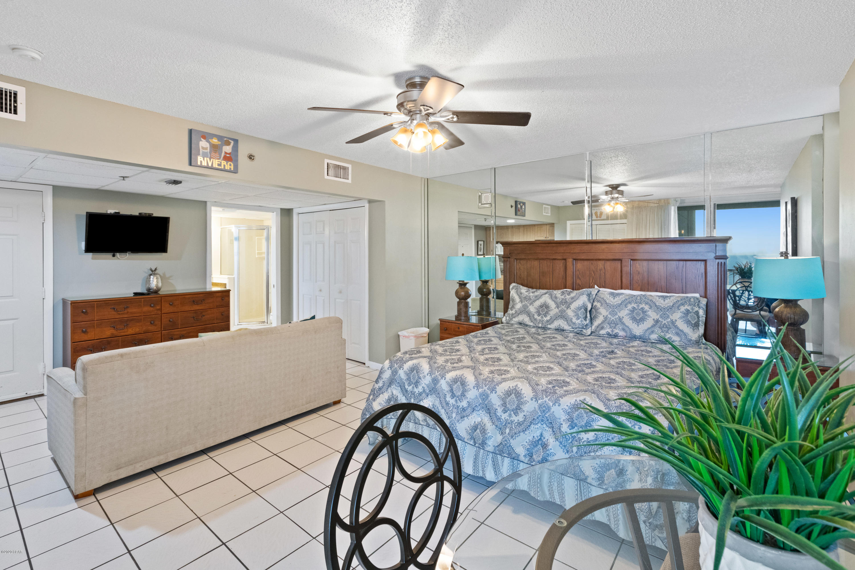 Long Beach Towers I - Residential