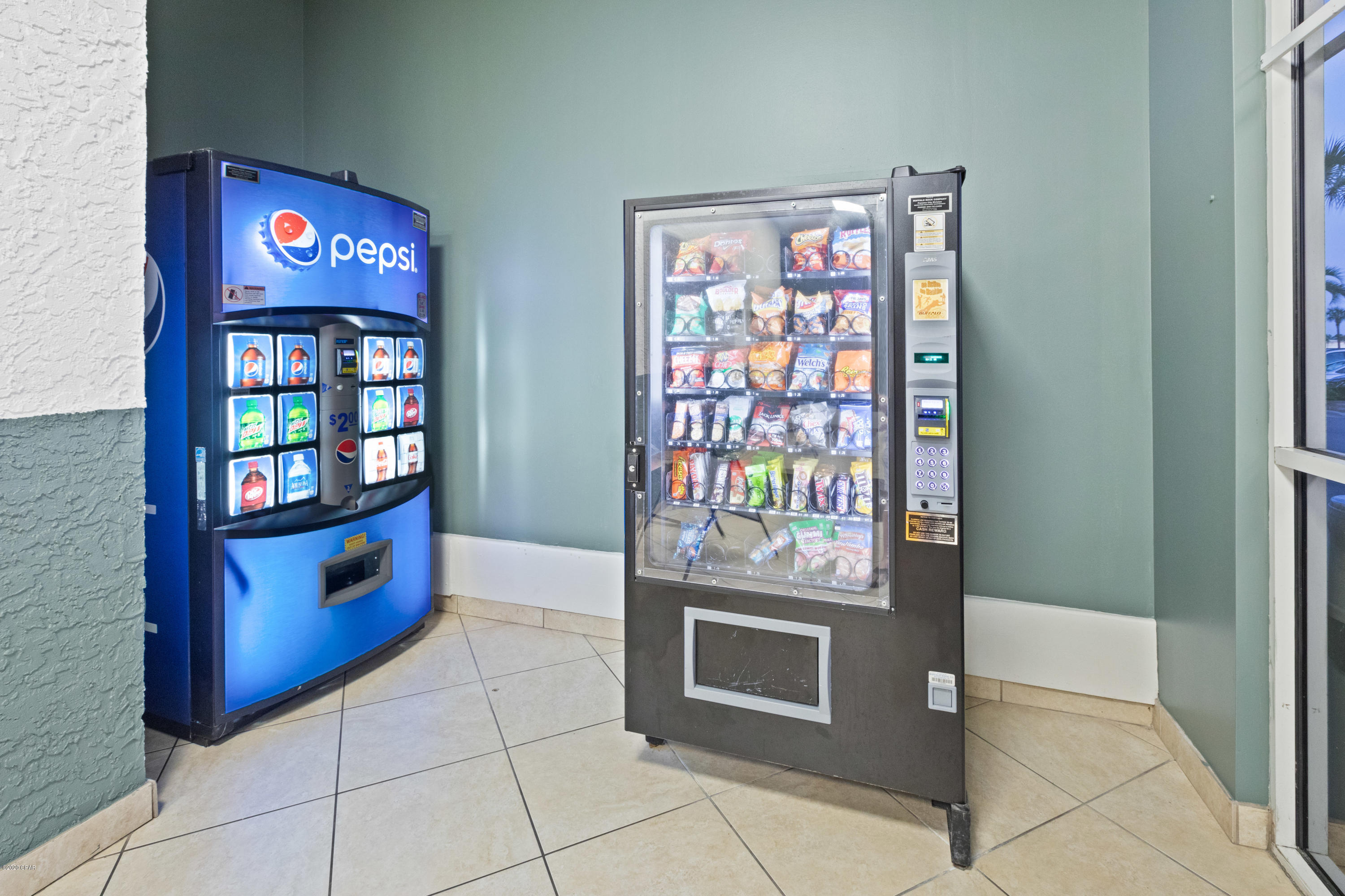 Long Beach Towers I - Residential