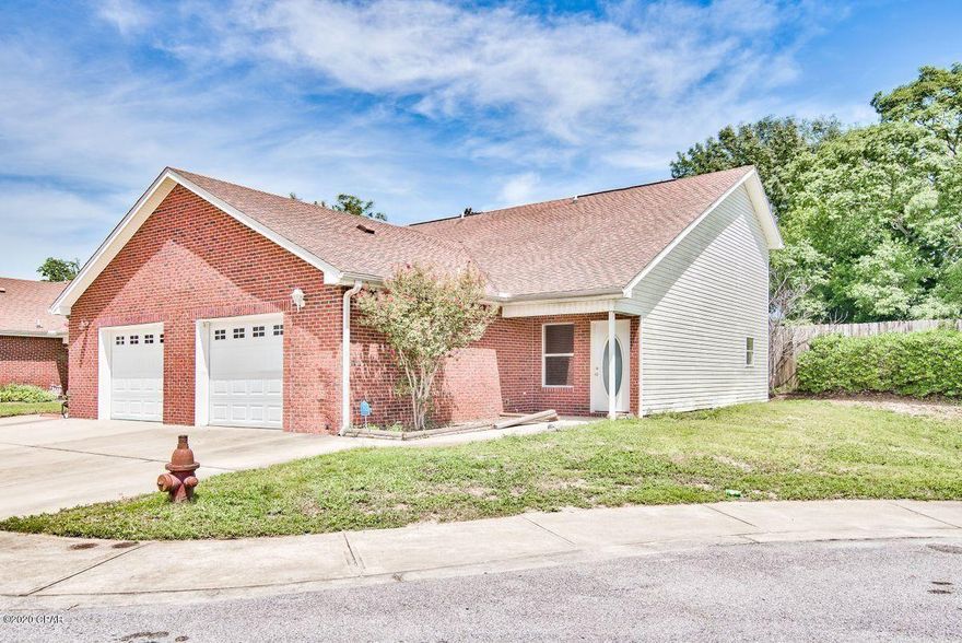 ENTERED FOR COMP PURPOSES ONLY. MEGHAN HALL IS THE SELLING AGENT AND JONATHAN SPEARS IS THE LISTING AGENT.