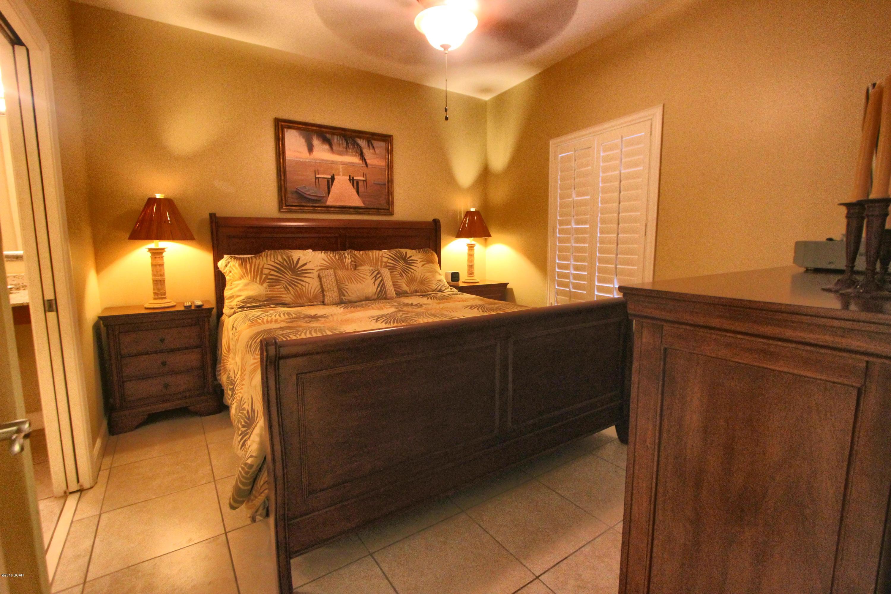 Splash Condo - Residential