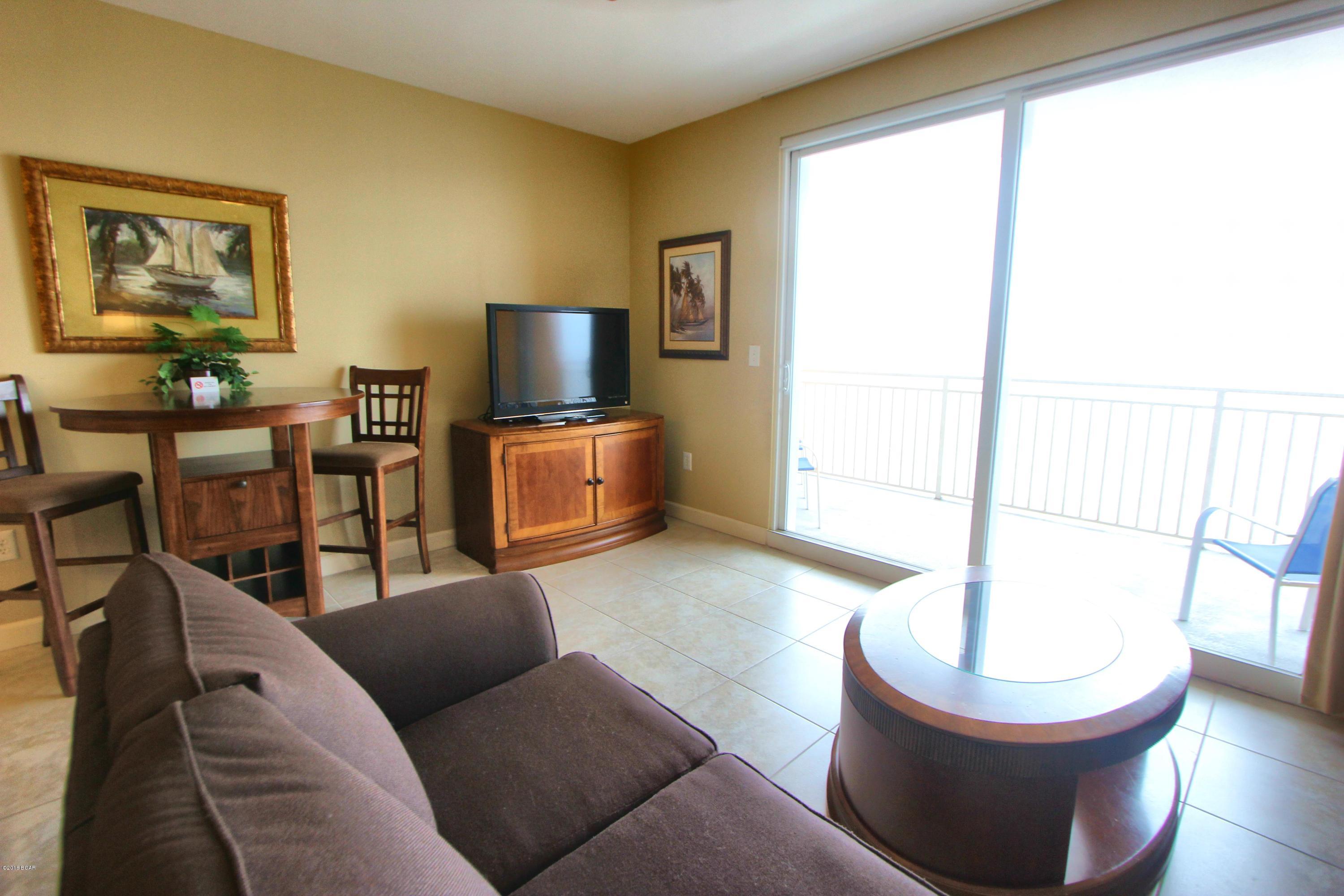 Splash Condo - Residential