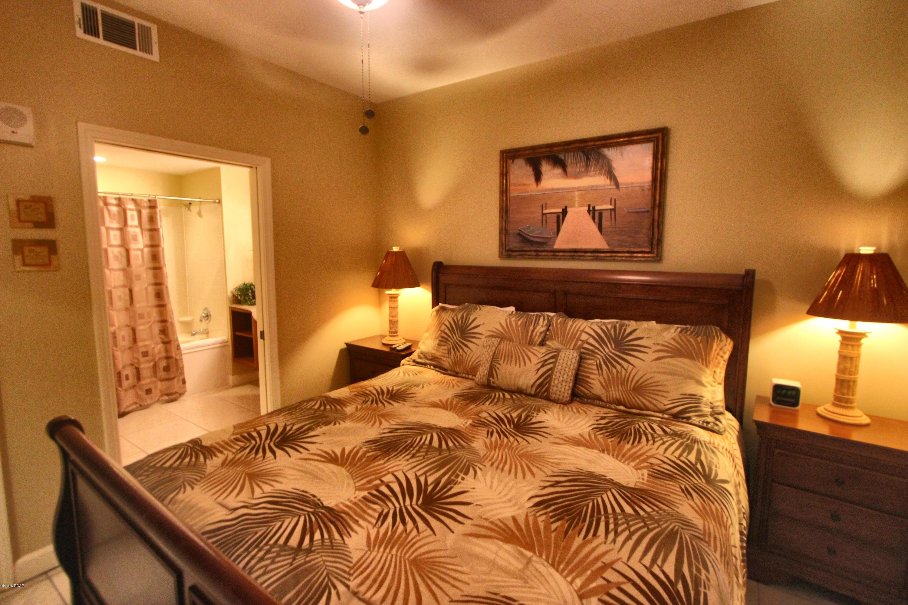 Splash Condo - Residential