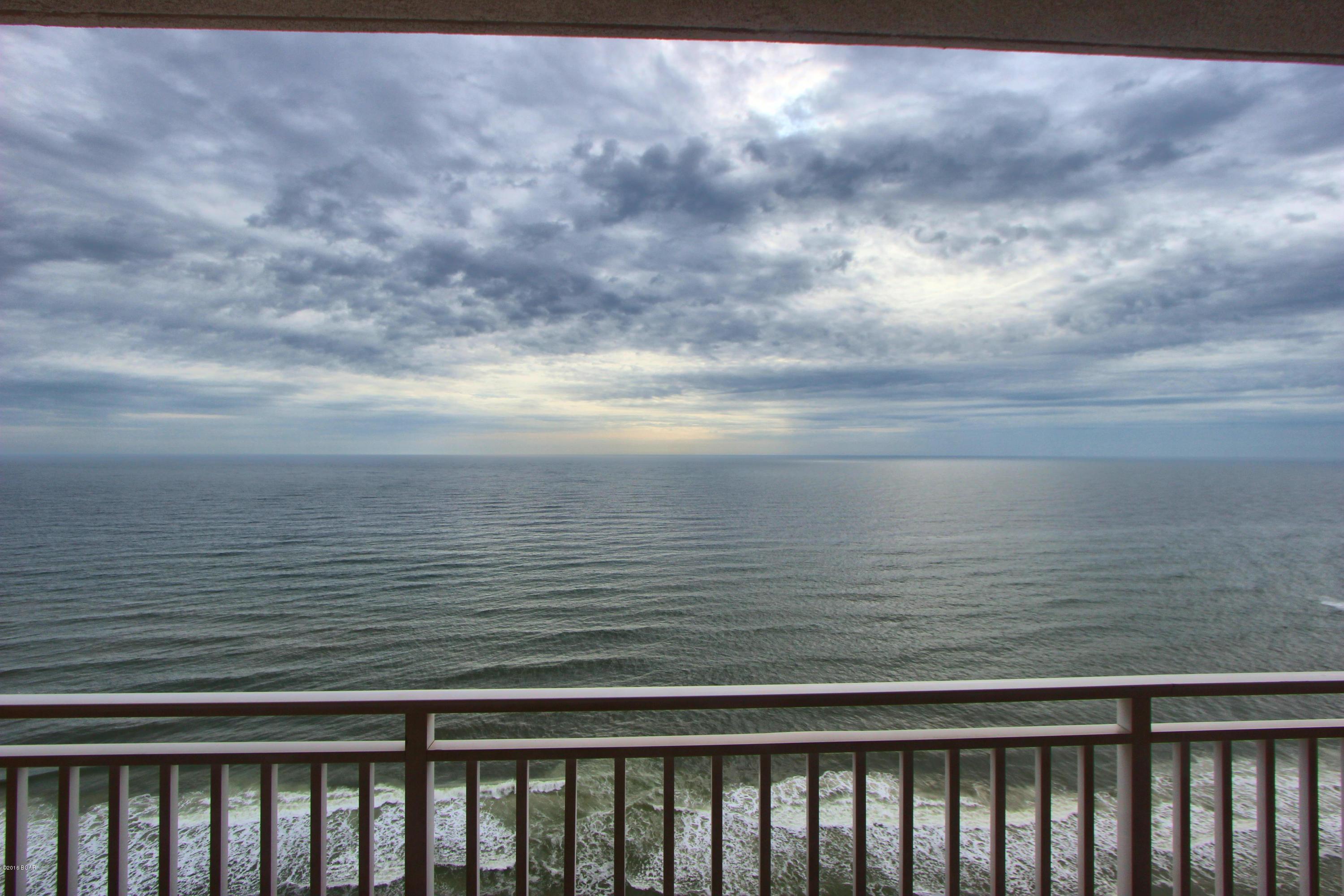 Splash Condo - Residential