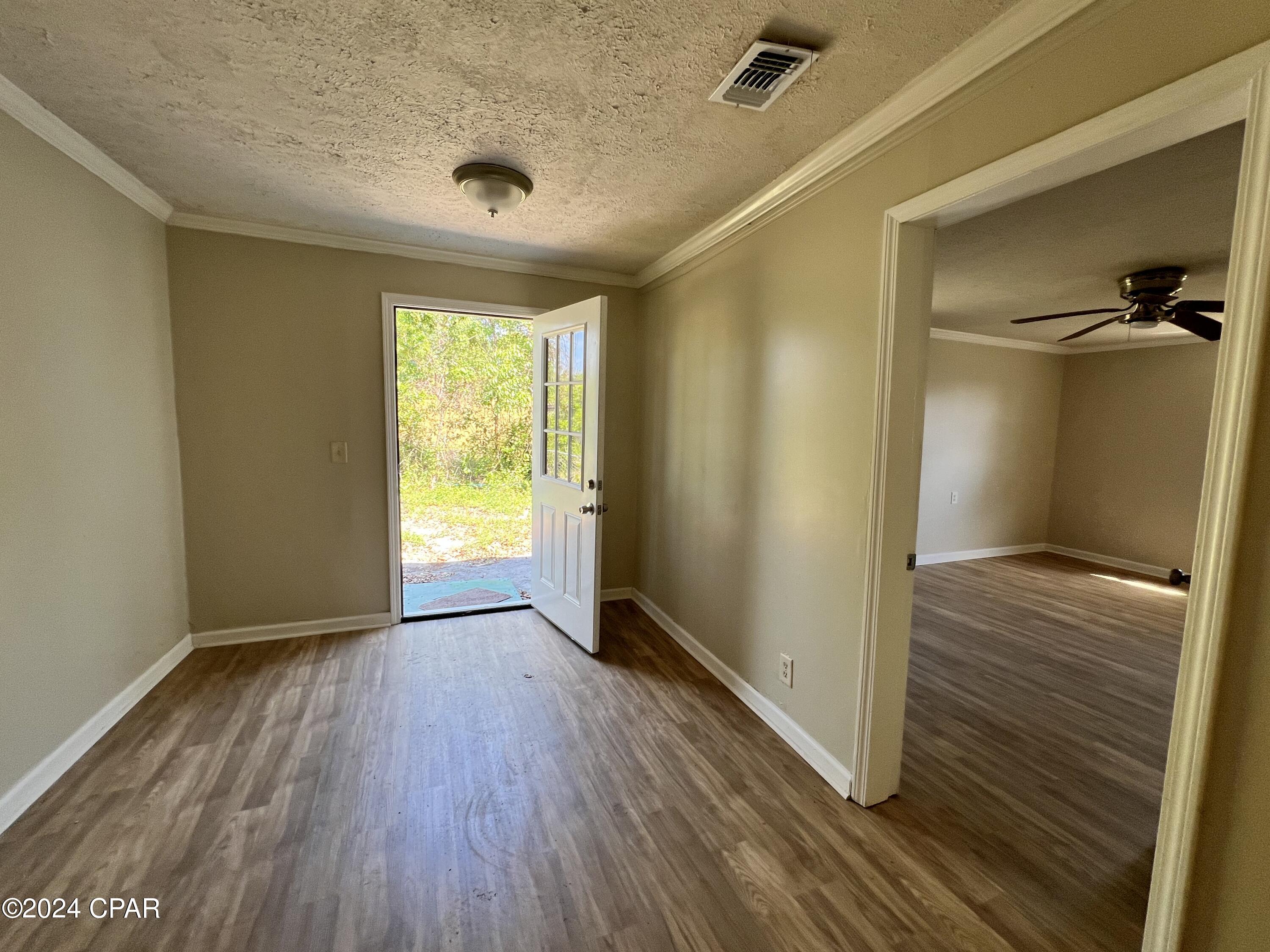 Lincoln Park 1st Addition - Residential