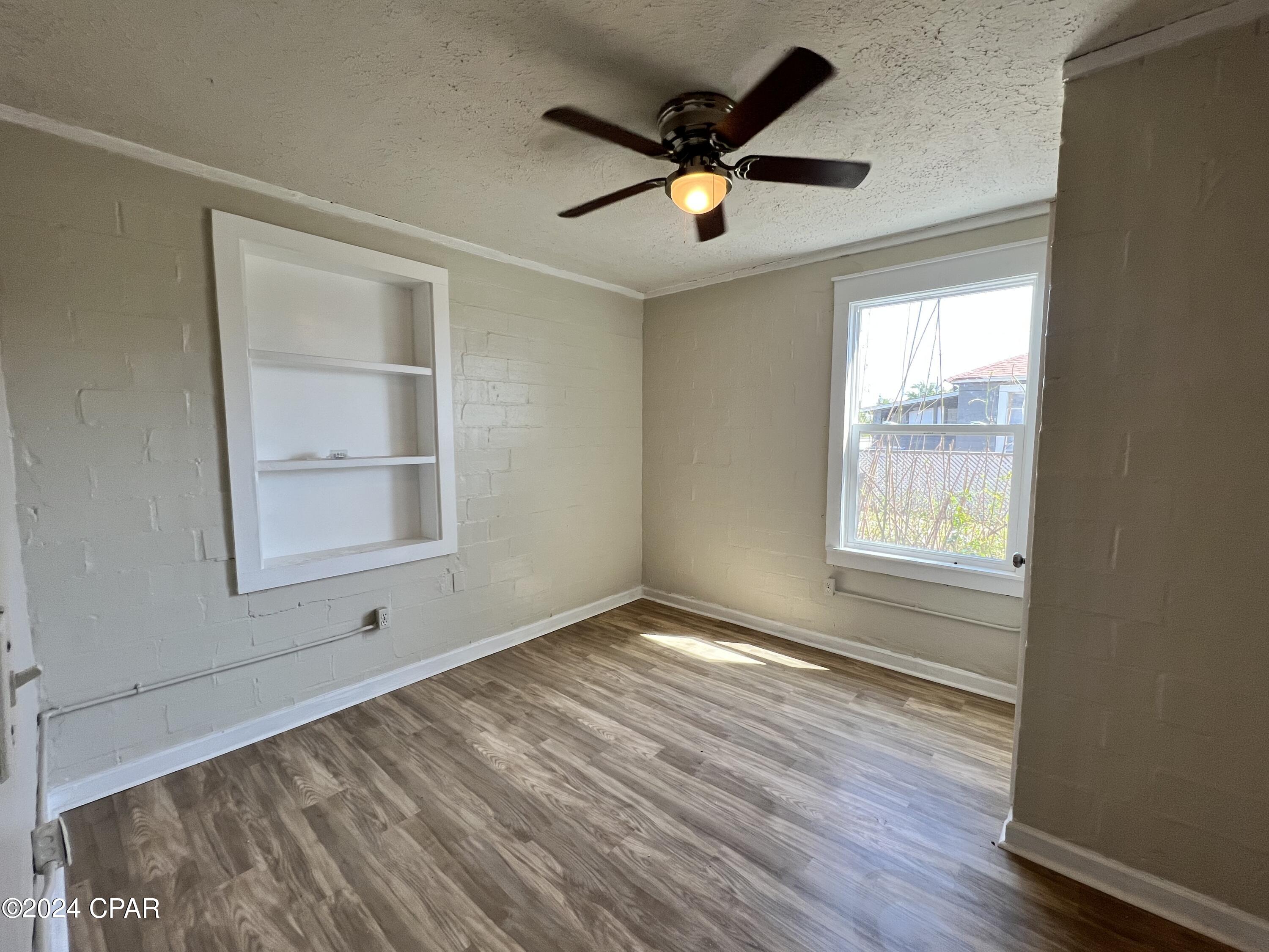 Lincoln Park 1st Addition - Residential