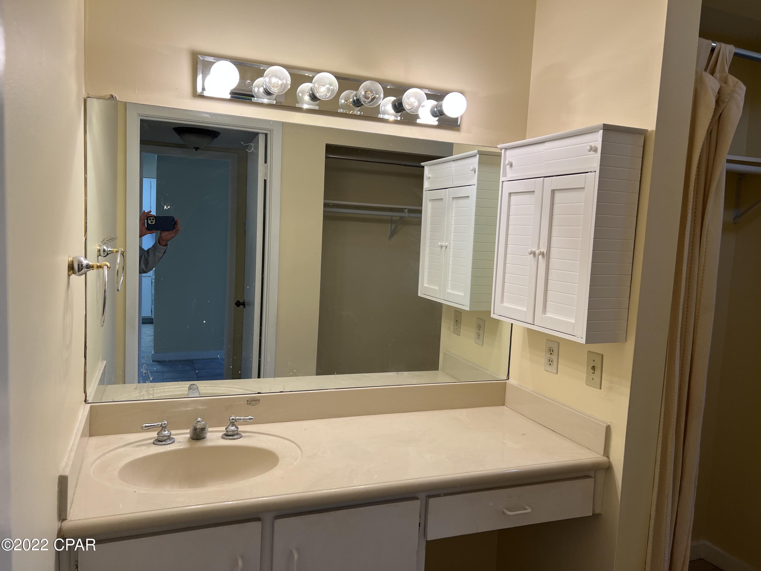 Bay Point Harbour Villas - Residential