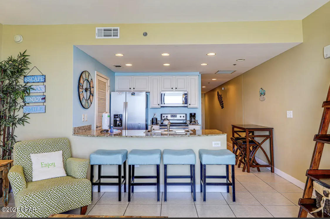 Splash Condo - Residential