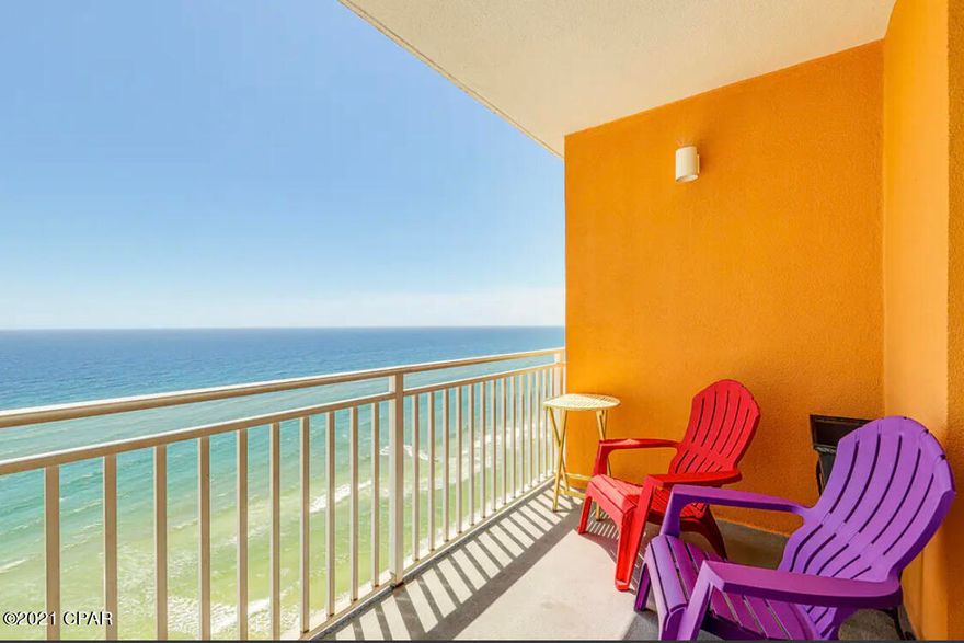 CURRENTLY UNDER CONTRACT, SELLER ACCEPTING BACKUP OFFERS Popular Splash Resort on the Gulf of Mexico, Gulf front! This is a 1 BR/2 BA unit A very spacious master bedroom, two full baths with a huge soaking tub in the master bath, and bunks. Interior Full Size Stack Washer and Dryer. A/C 2015. Water Heater 2014. Private Gulf Front Balcony with spectacular views. Splash also has two waterparks, fitness center, island style beach bar & grill, covered parking, arcade, pools and more. All information is believed to be correct but should be verified by the Buyer.