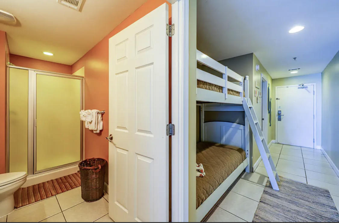 Splash Condo - Residential