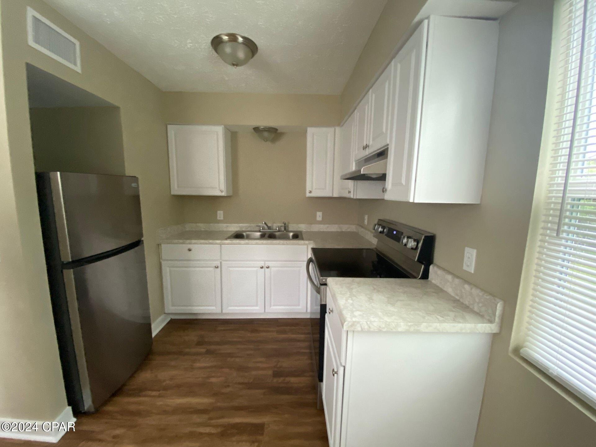 [No Recorded Subdiv] - Residential Lease