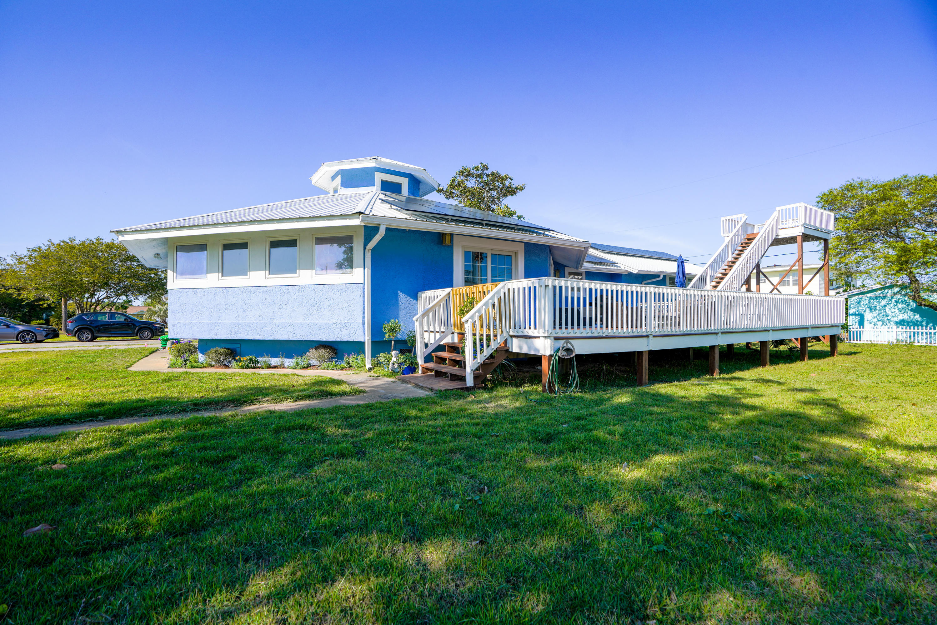Santa Monica Beach - Residential
