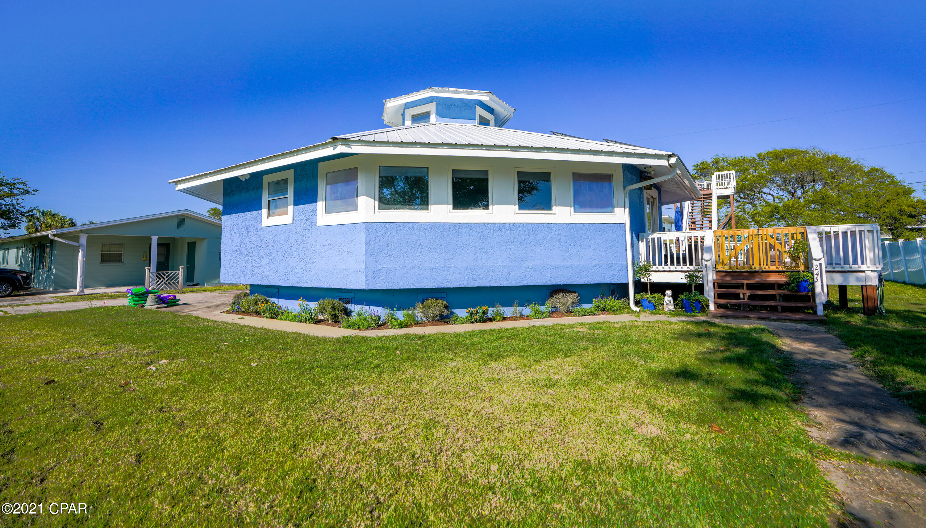 Santa Monica Beach - Residential