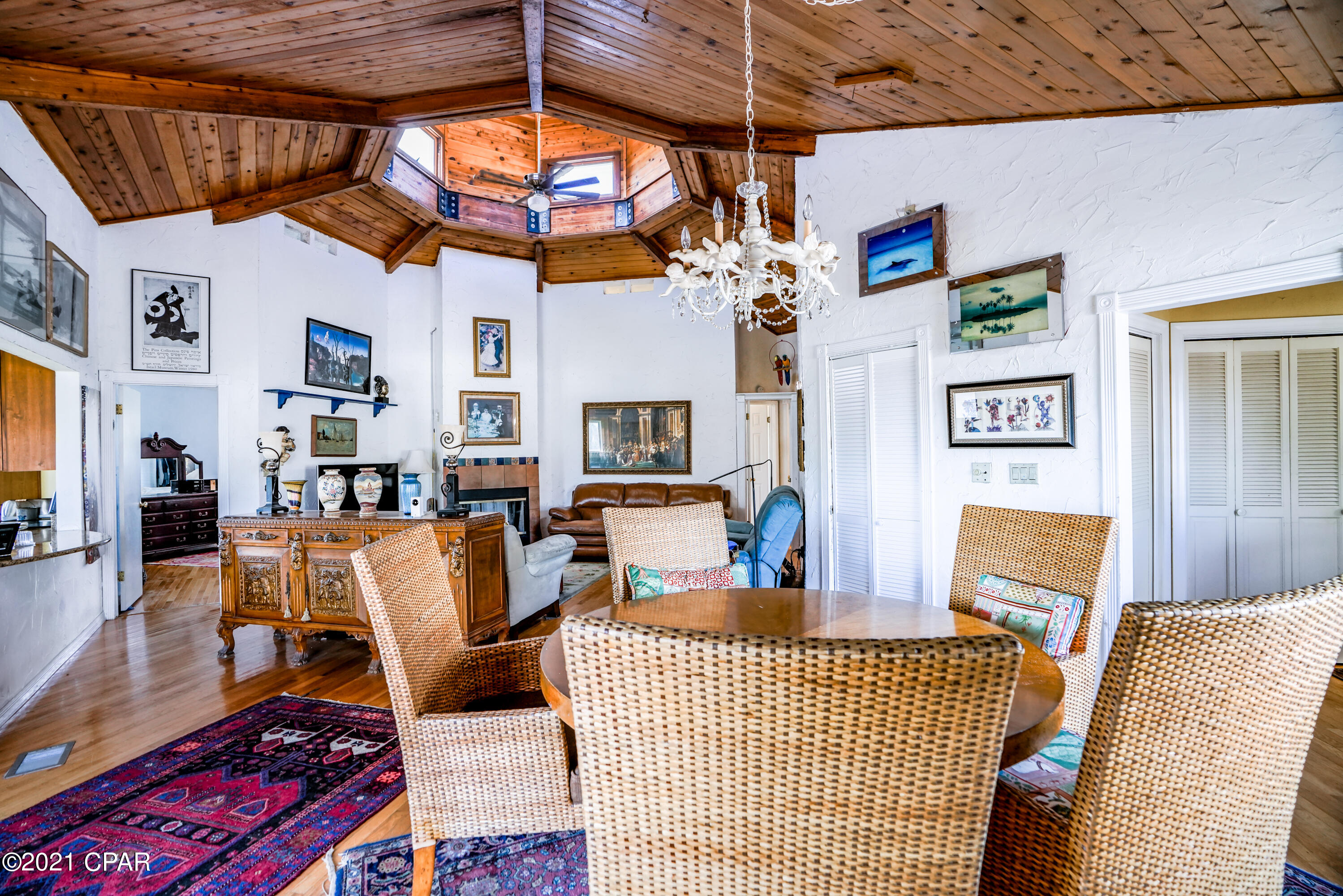 Santa Monica Beach - Residential