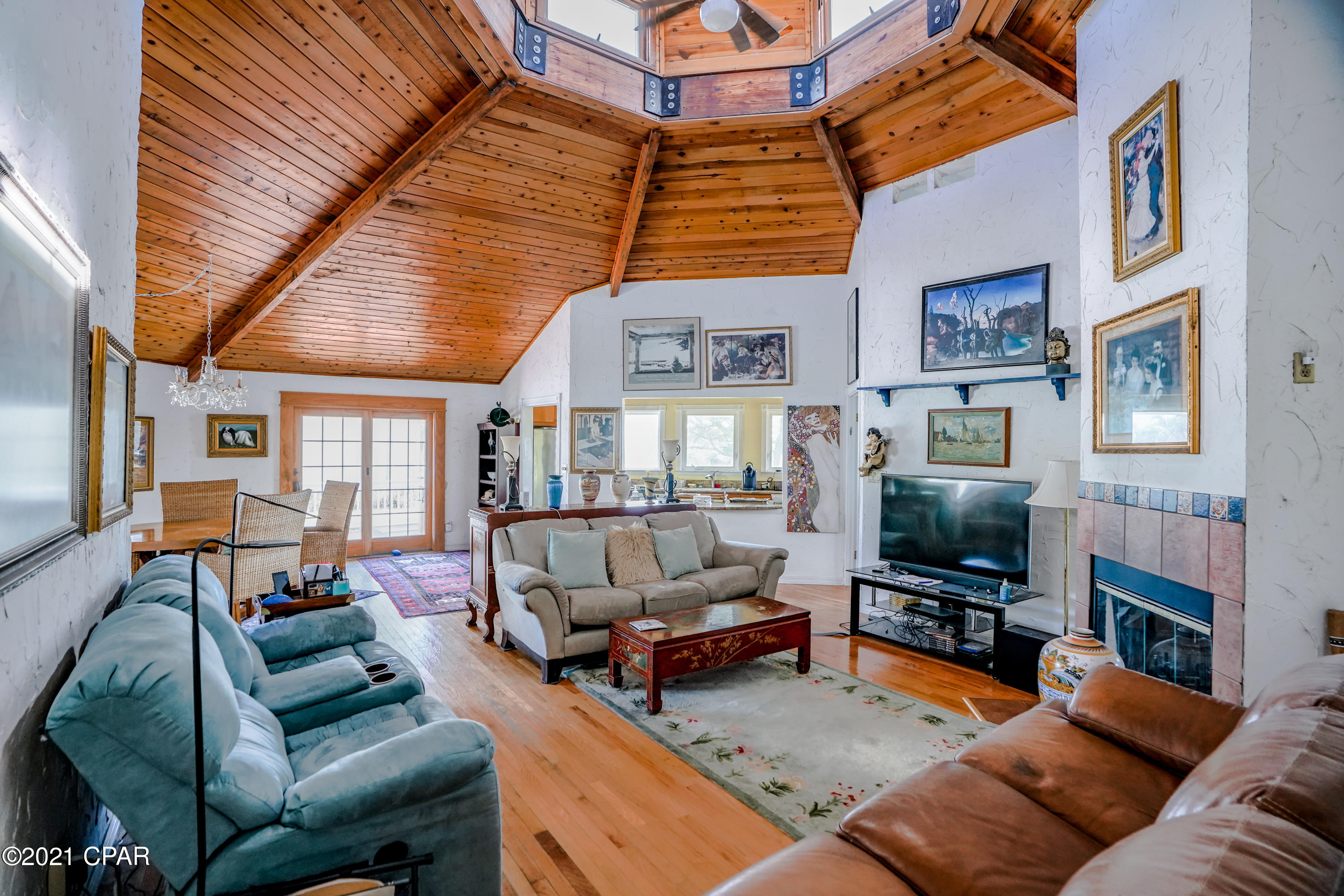 Santa Monica Beach - Residential