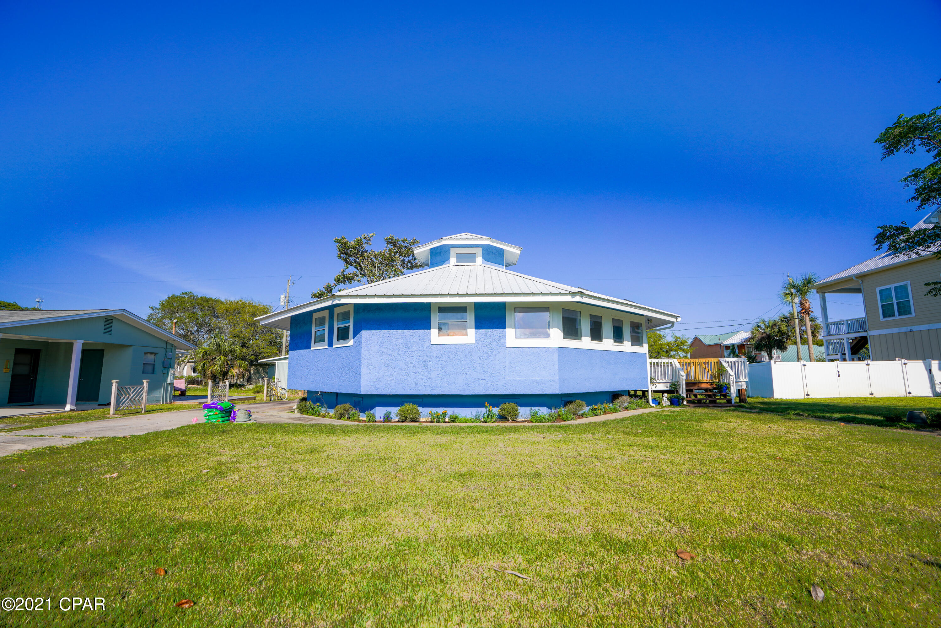 Santa Monica Beach - Residential