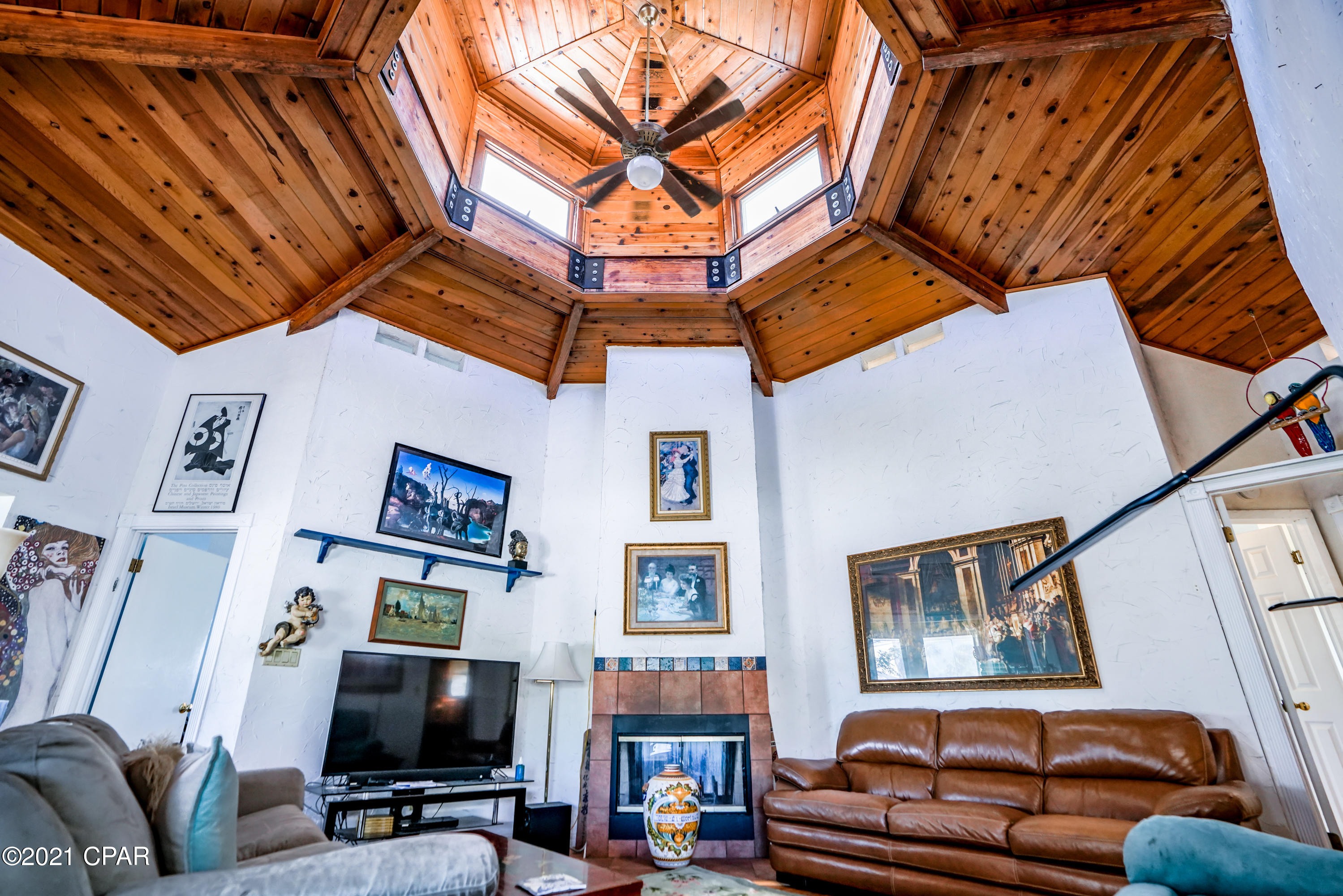 Santa Monica Beach - Residential