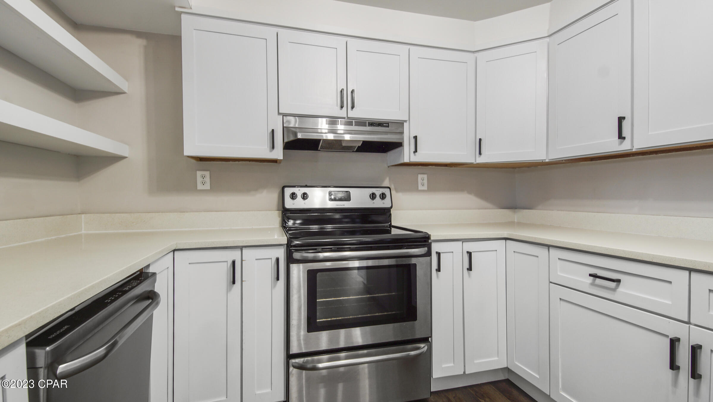 College Point Estate 1st Add - Residential